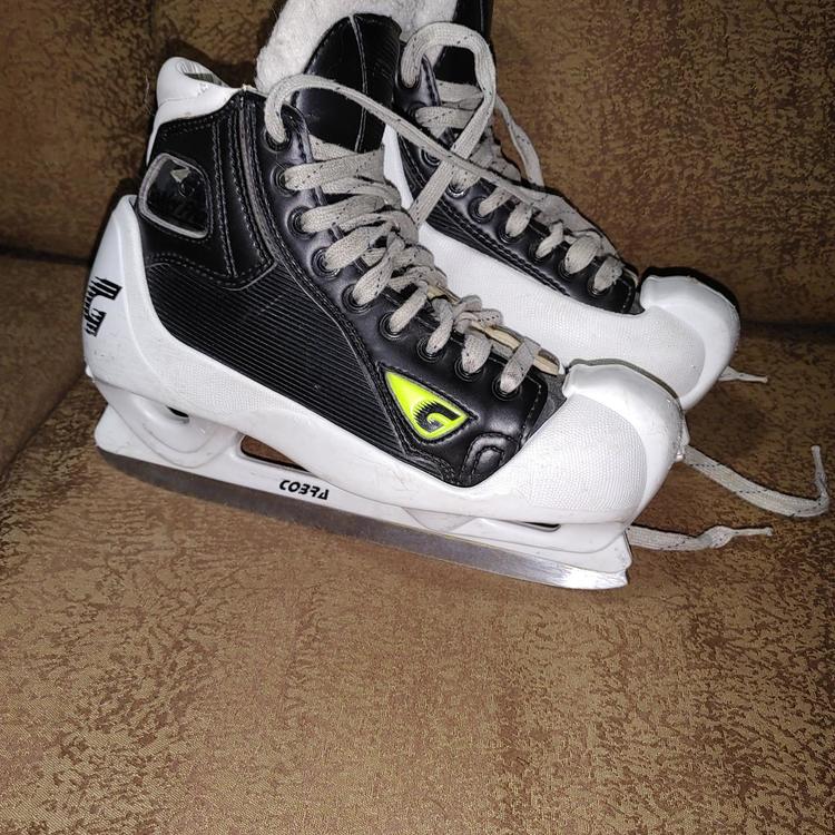 Used Graf Hockey Goalie Skates Regular Width Size 4 SidelineSwap