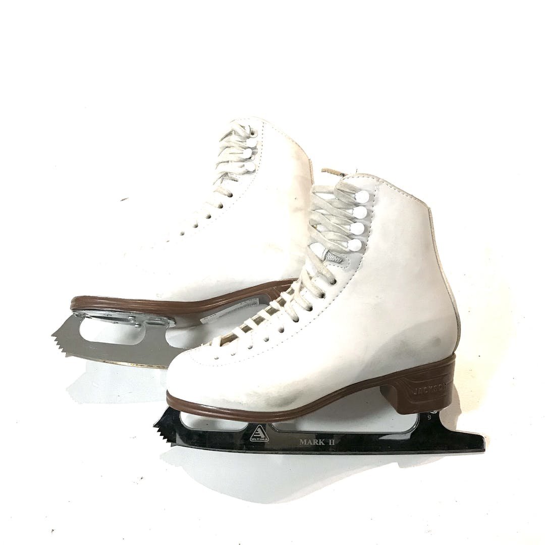Used Jackson Mystique Senior 4 Ice Skates Womens Figure Skates