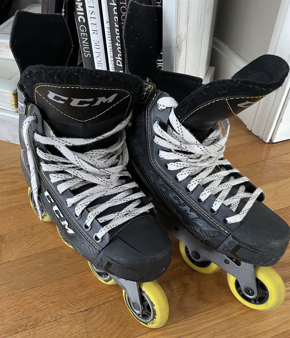 CCM Super Tacks 9350 Senior Roller Hockey Skates SidelineSwap