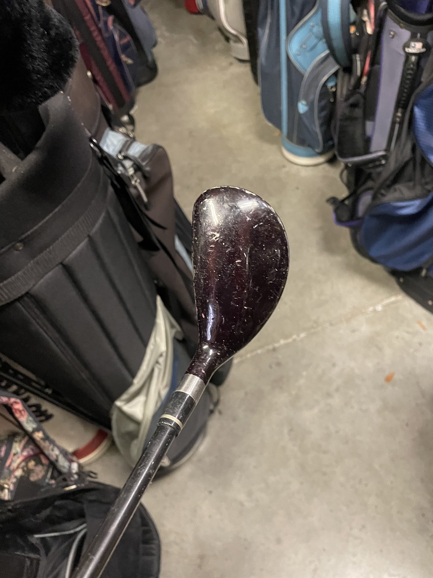 Nickent Genex 30x Ironwood 4 Golf Hybrid Club 23° in right Handed