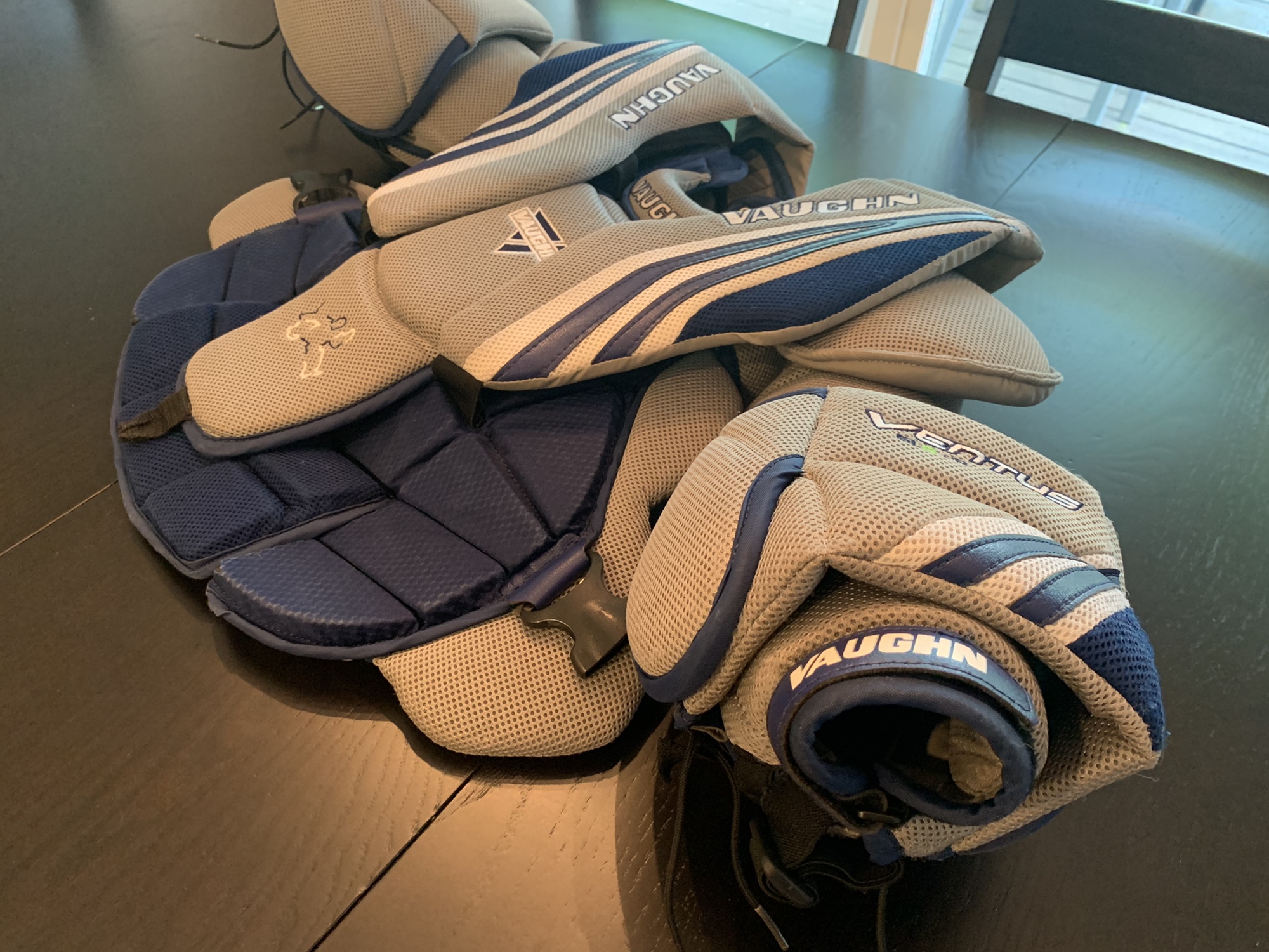 Vaughn Ventus SLR Jr Goalie Chest and Arm Protector Goalie Chest