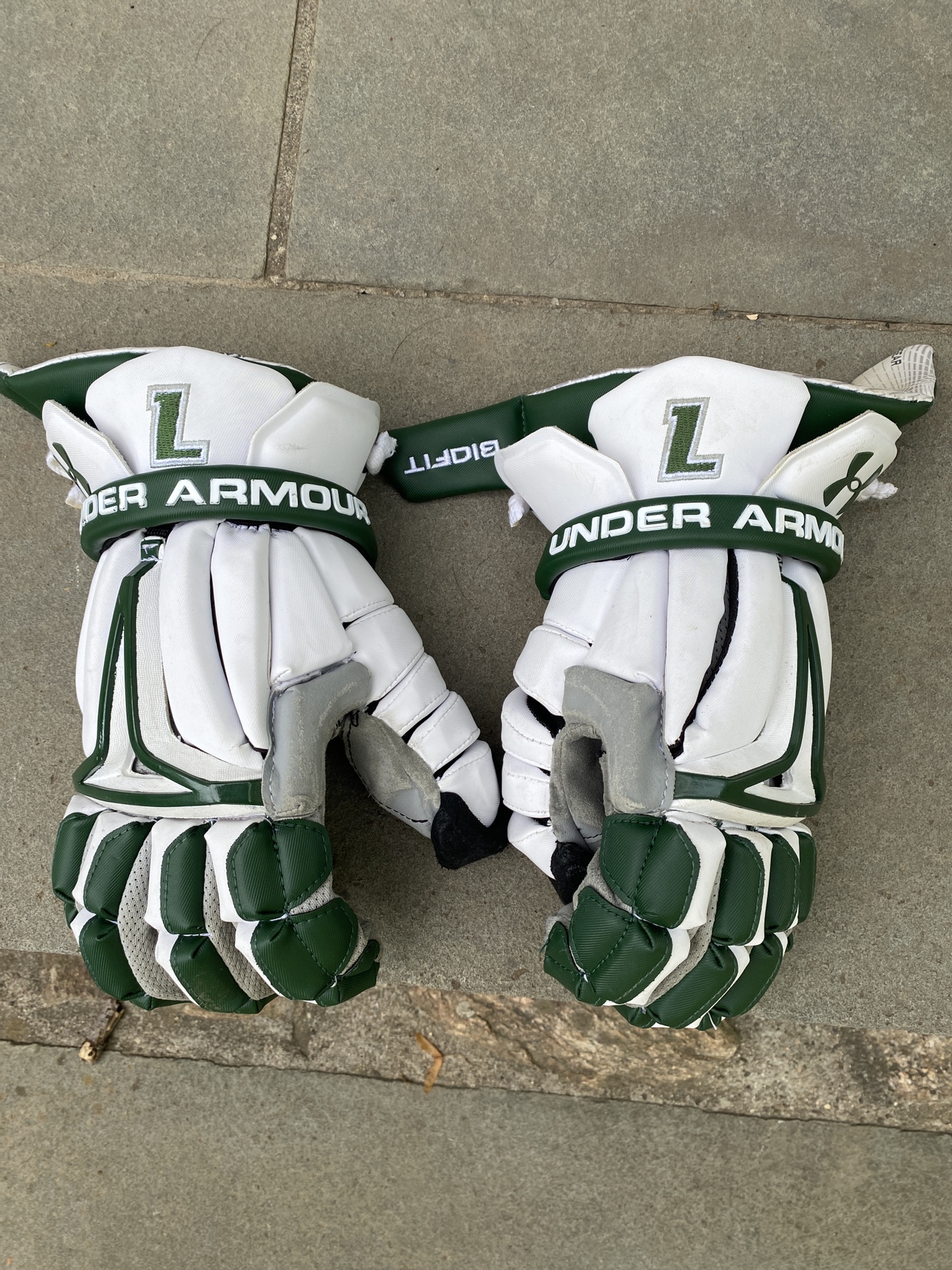Loyola Team Issued Under Armour BioFit Lacrosse Goalie Gloves