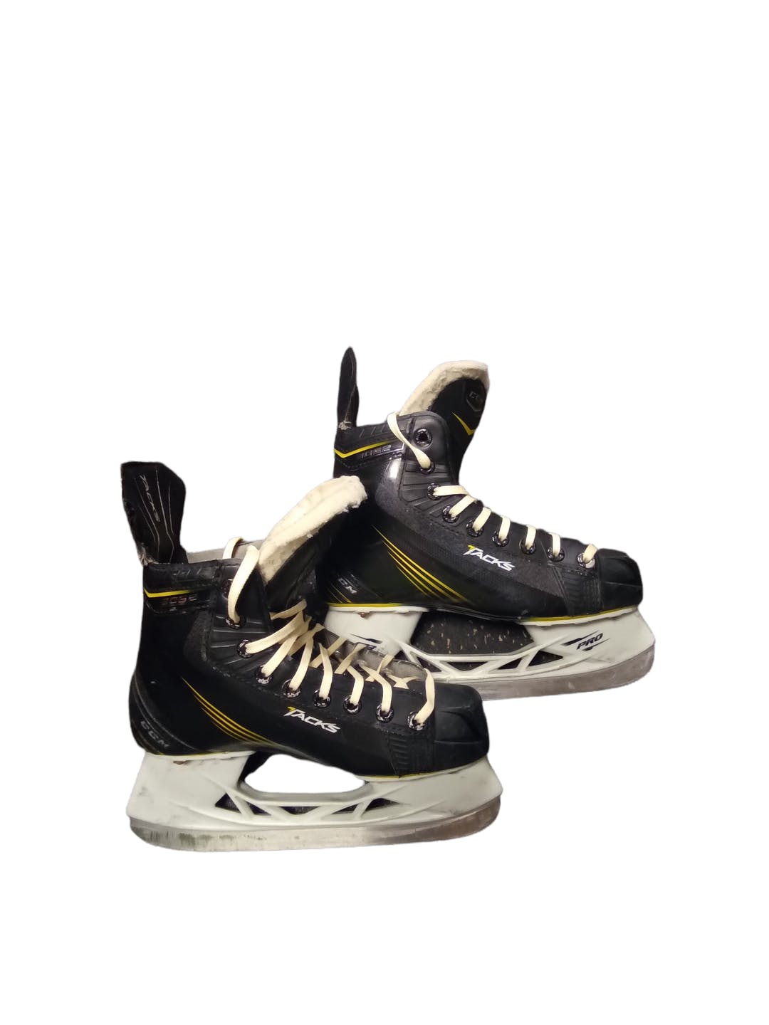 Used Ccm Tacks 3052 Junior 03 Ice Hockey Skates SidelineSwap