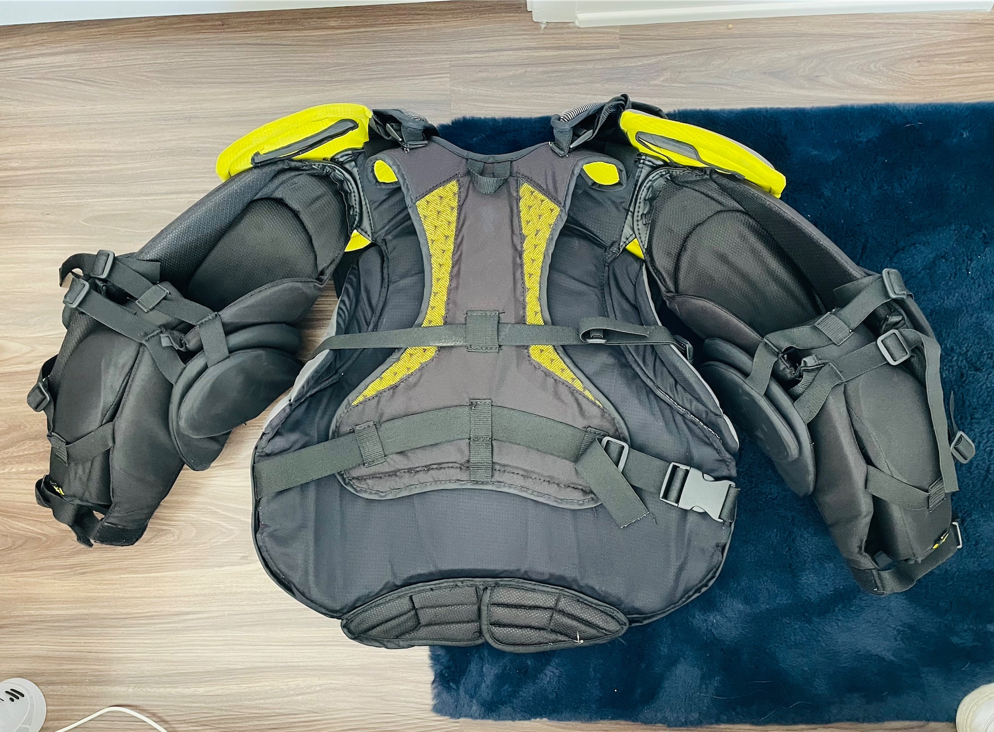 Bauer 2s Pro Chest Protector Senior Large SidelineSwap