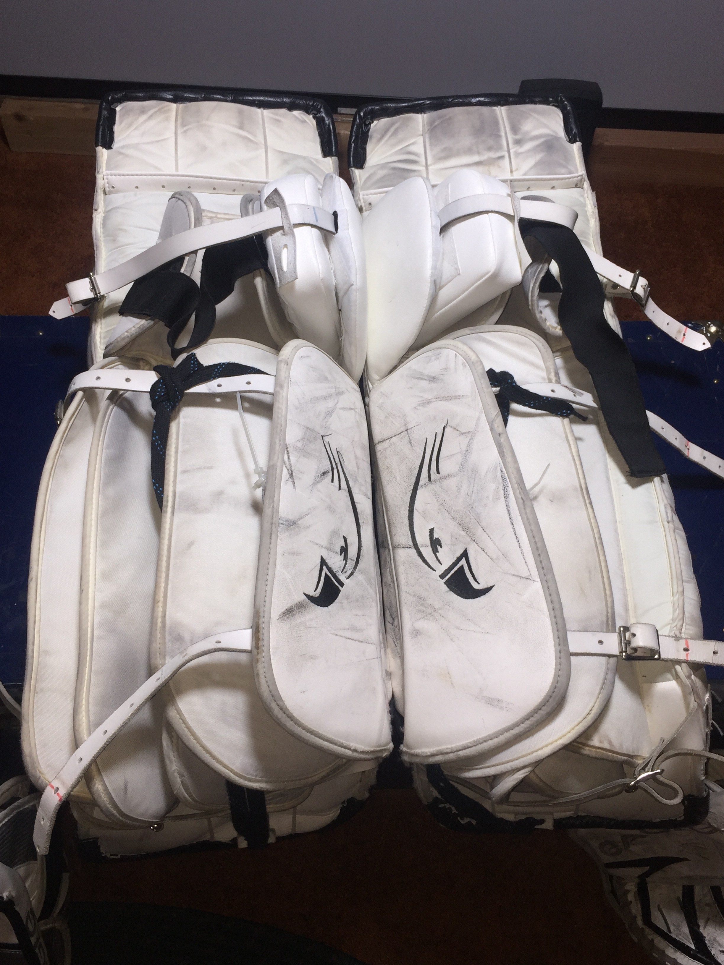 Used 36” Eagle Sentry Goalie Pads Pro Stock SidelineSwap