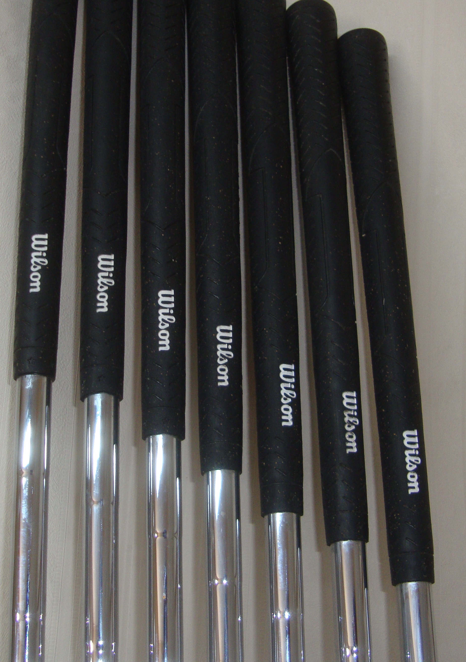 Wilson Power Source Midsize Irons 3,4,5,6,7,8,9 Right Handed SidelineSwap