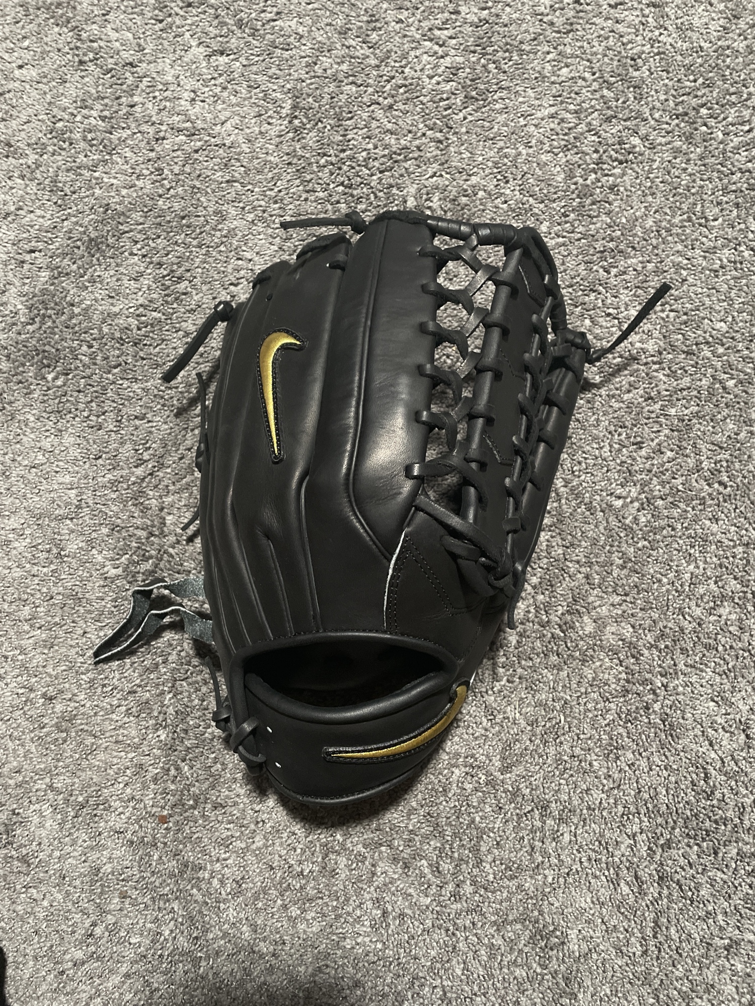 Nike Alpha Huarache Baseball Glove SidelineSwap