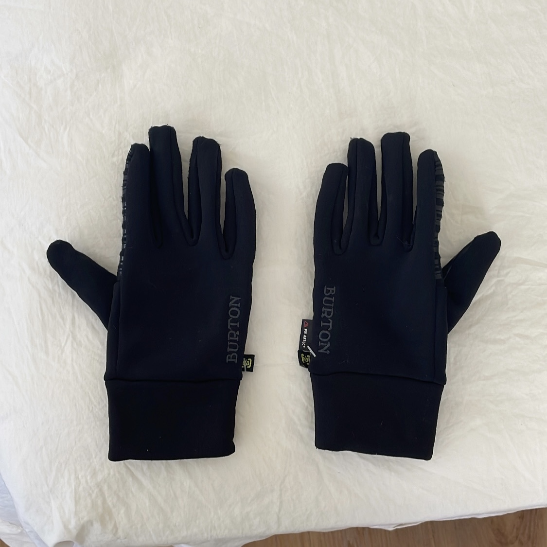 Burton snowboarding gloves SidelineSwap