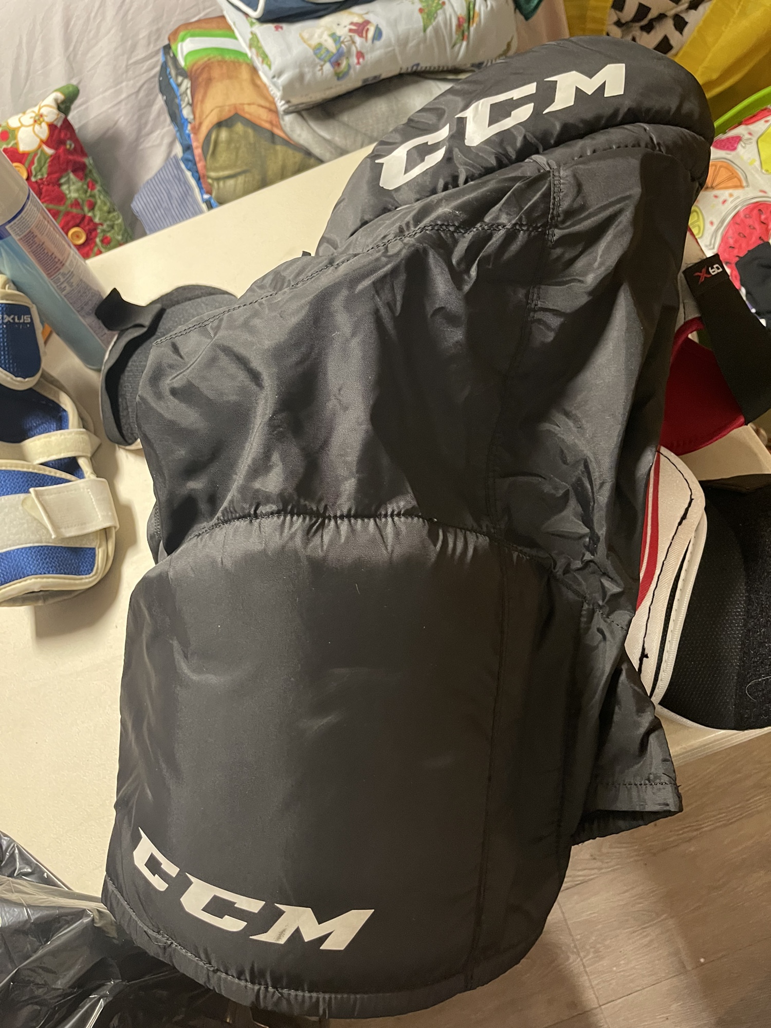 Senior Large CCM RBZ Hockey Pants SidelineSwap