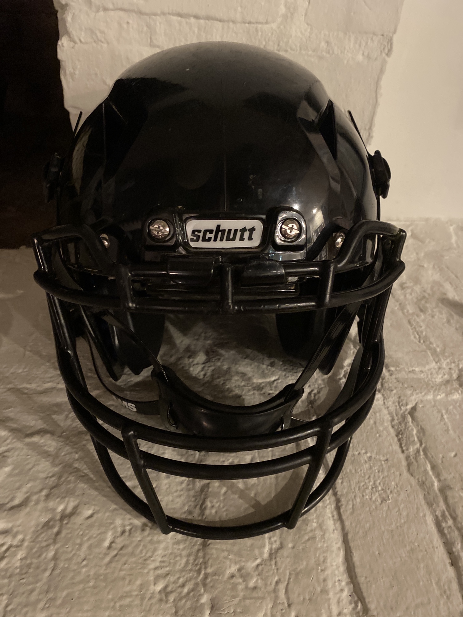Used Large Schutt Helmet SidelineSwap
