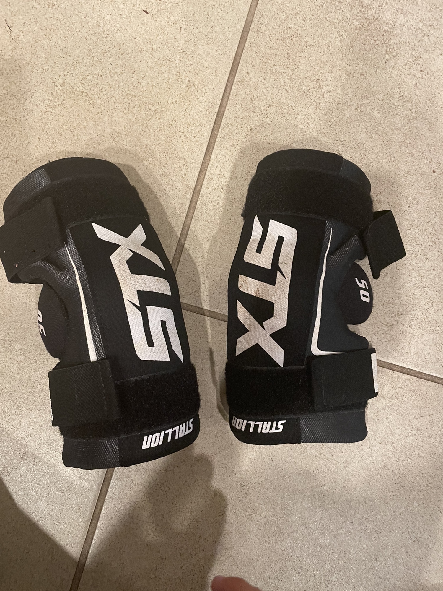 Stx stallion lacrosse youth small elbow pads SidelineSwap
