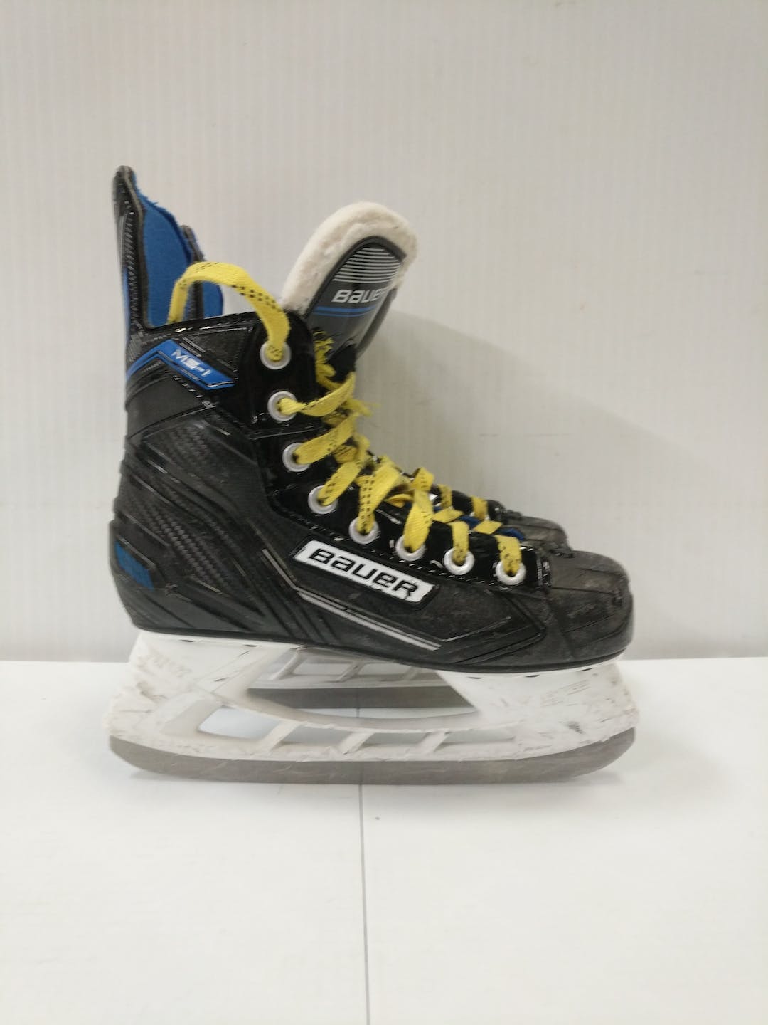 Used Bauer Ms1 Junior 04 Ice Hockey Skates SidelineSwap