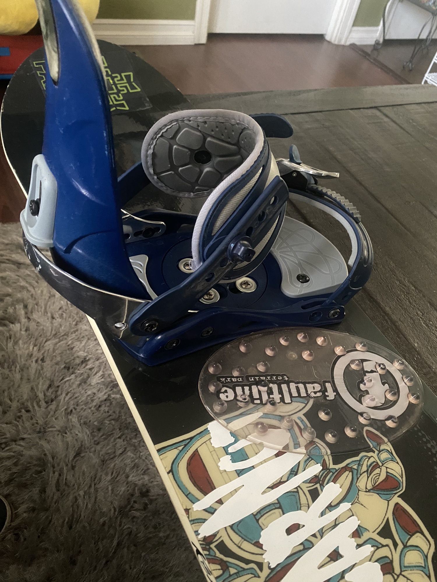Kemper joker snowboard w /bindings SidelineSwap