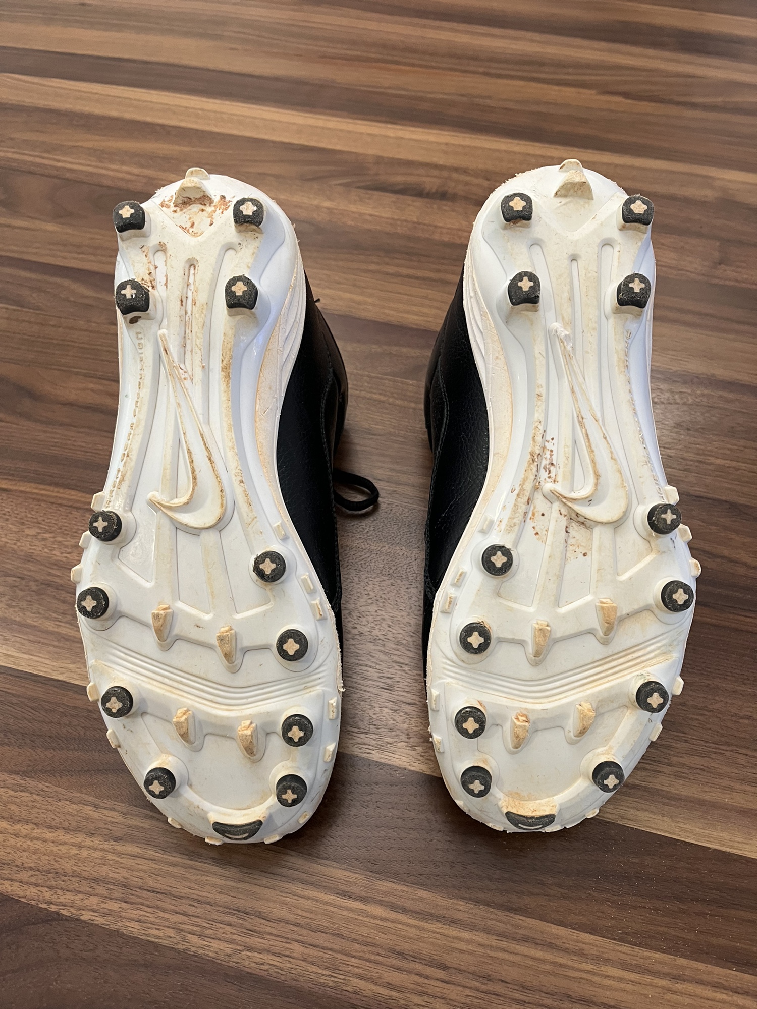 Air Jordan Black Men's Molded Cleats High Top SidelineSwap