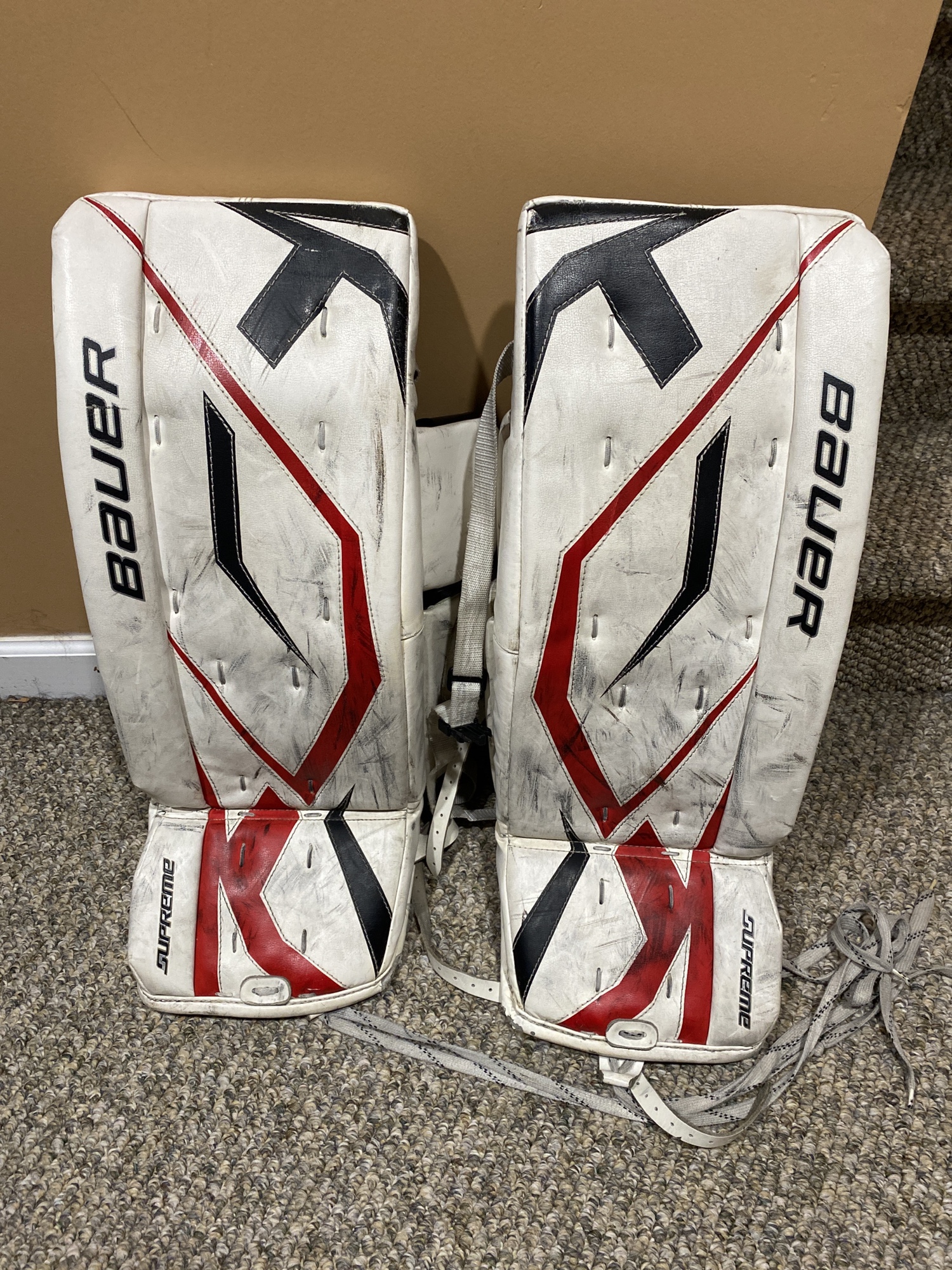 Bauer supreme goalie pads 28+1 juniors SidelineSwap
