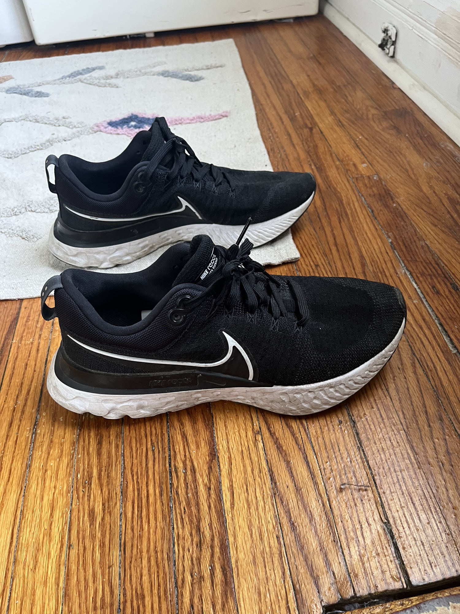 Black Men's Size 11.5 (Women's 12.5) Nike Shoes SidelineSwap