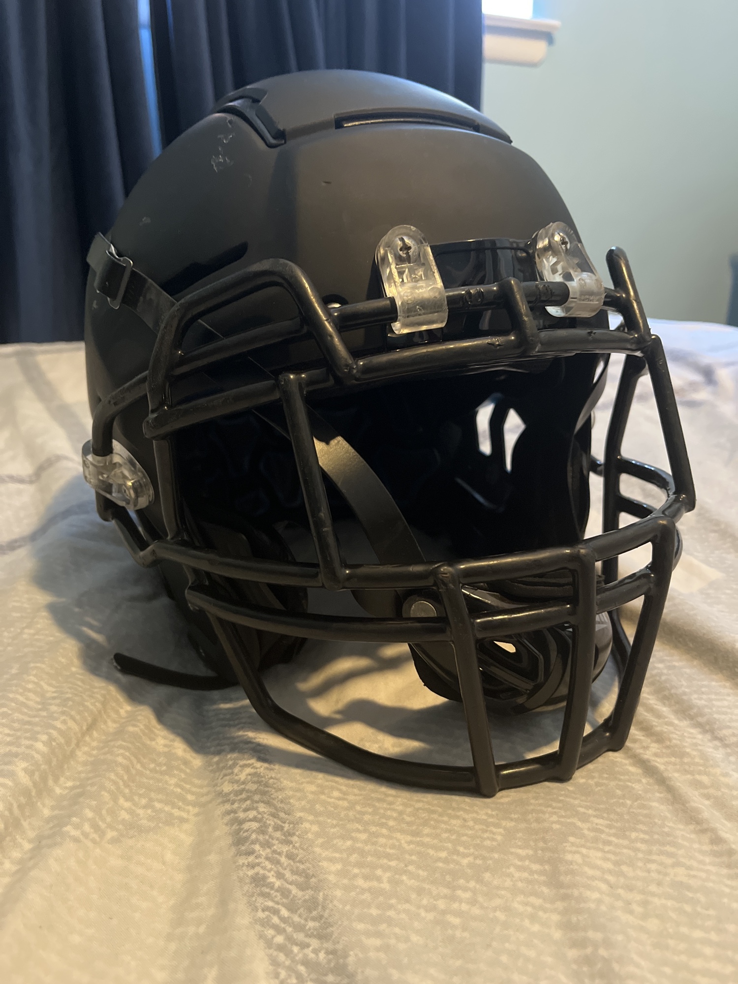 Used Extra Large Schutt F7 Helmet SidelineSwap