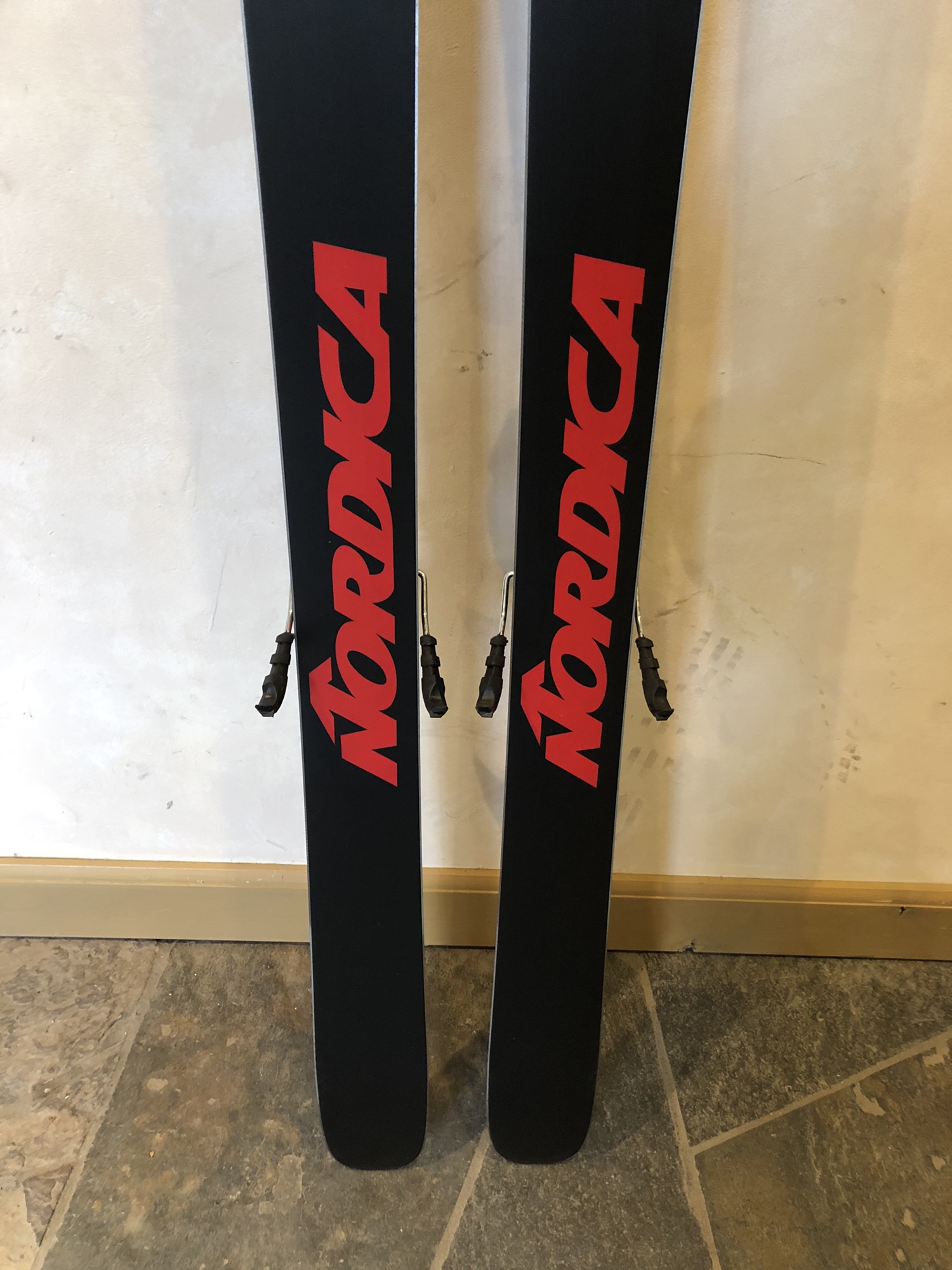 2022 Nordica ENFORCER 94 Skis With Bindings 186cm 1101457 SidelineSwap