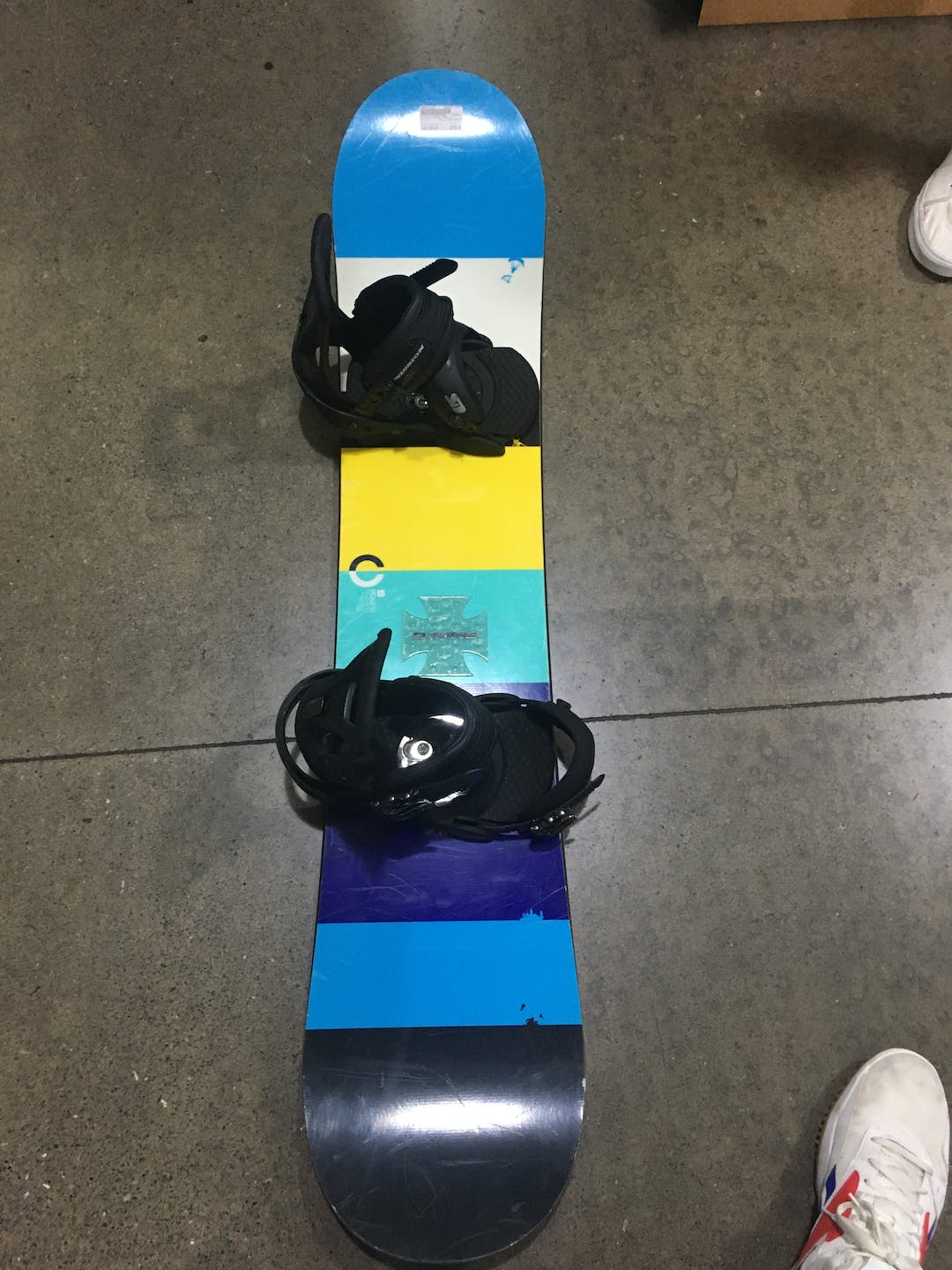 Used Burton Custom Smalls 140 Cm Boys' Snowboard Combo SidelineSwap