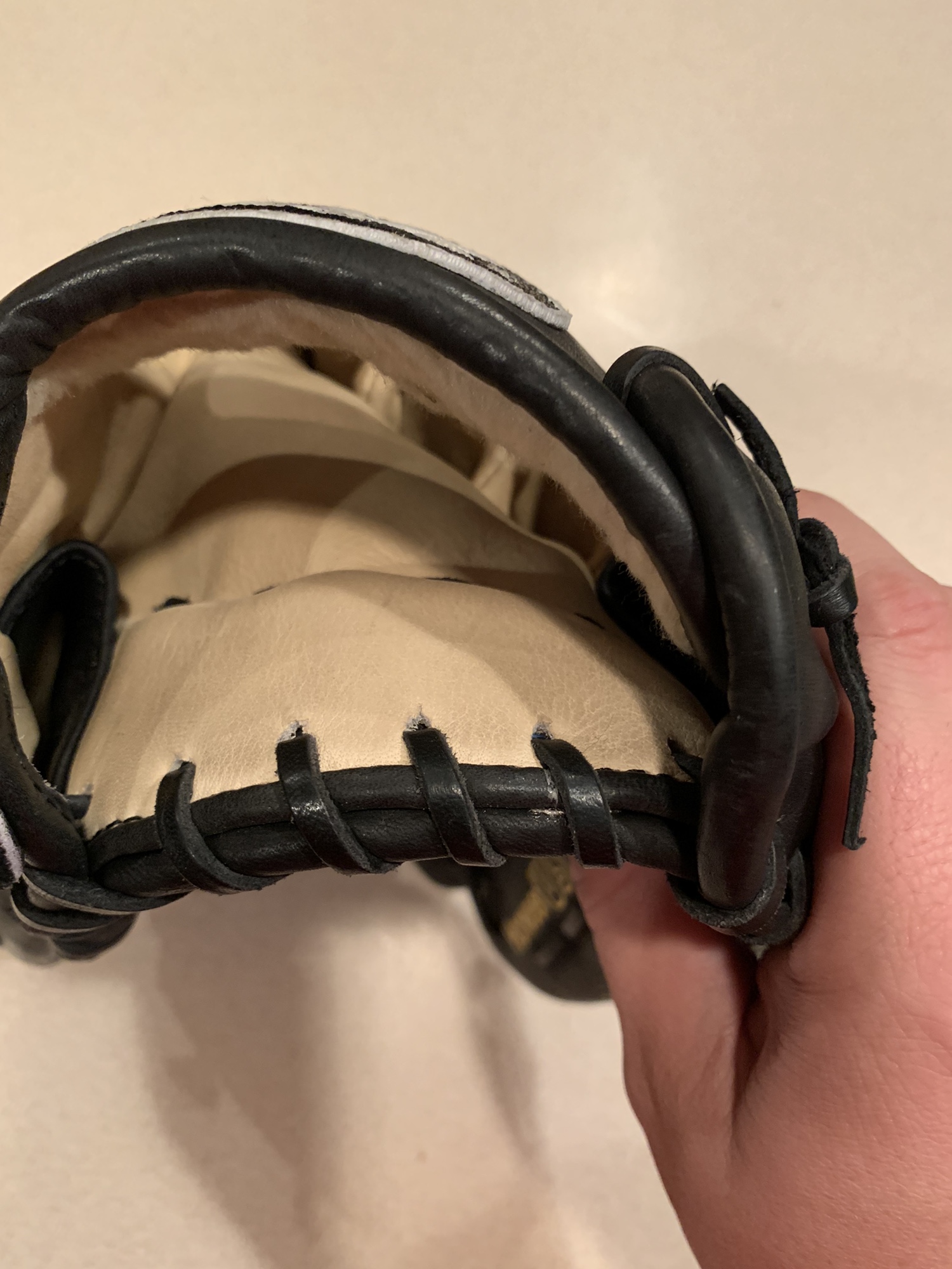 Pitcher's 12" TPX Pro Horween Leather Baseball Glove SidelineSwap