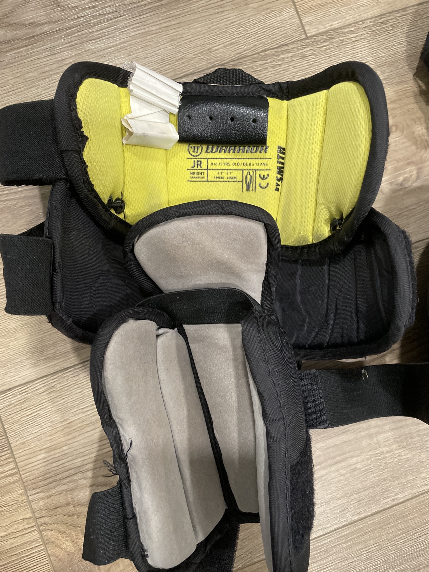 Hockey knee pads SidelineSwap