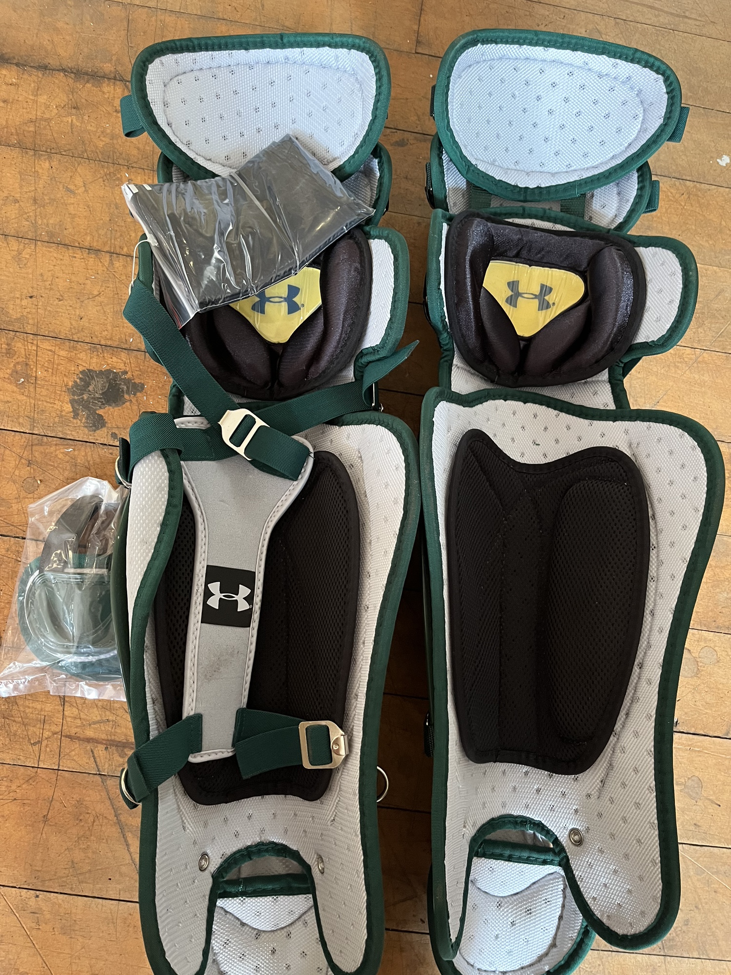 New Adult Under Armour UALG2AP Catcher's Leg Guard 16.5" SidelineSwap