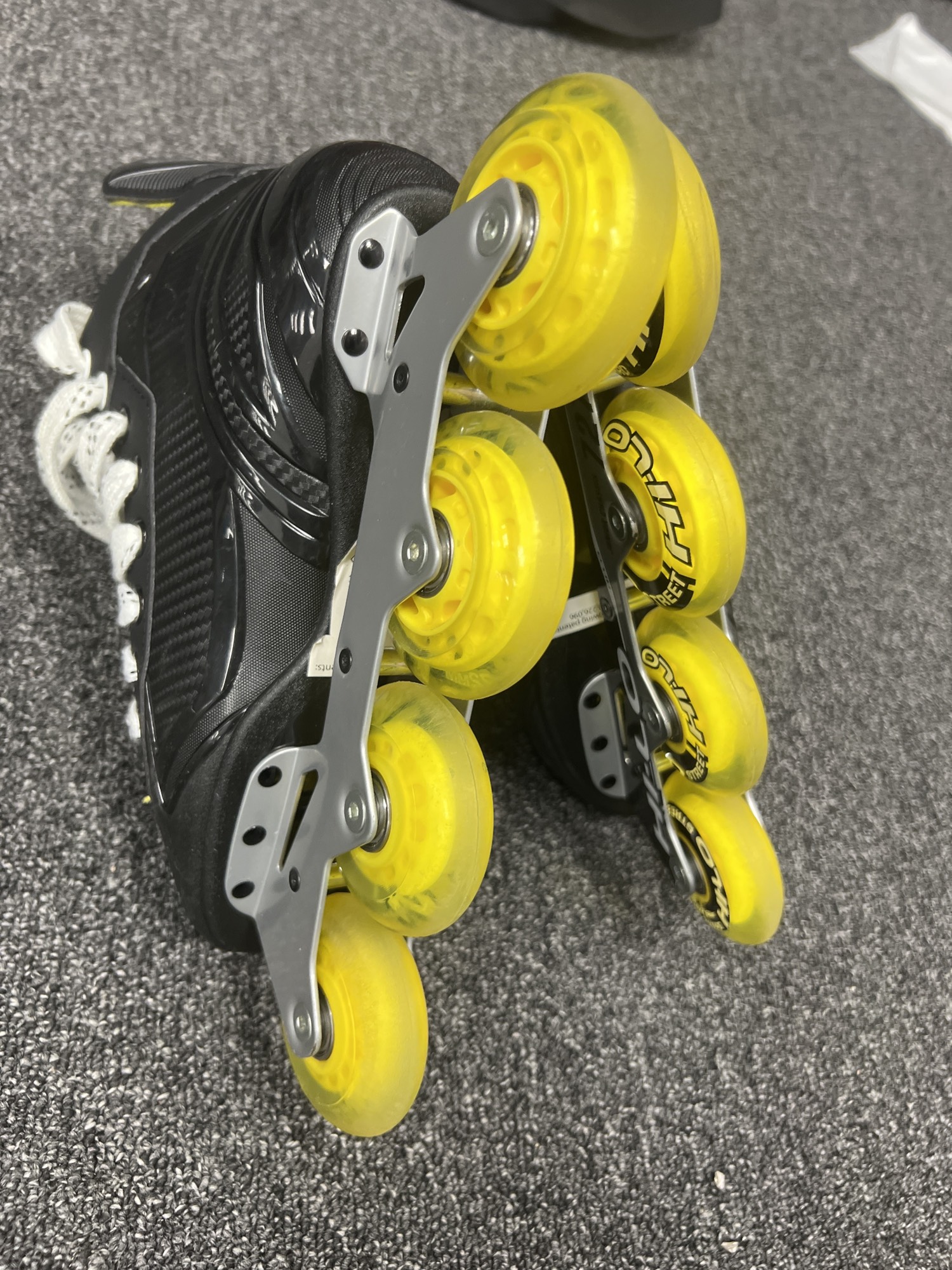 Used Bauer Inline Skates D&R (Regular) 3.0 SidelineSwap