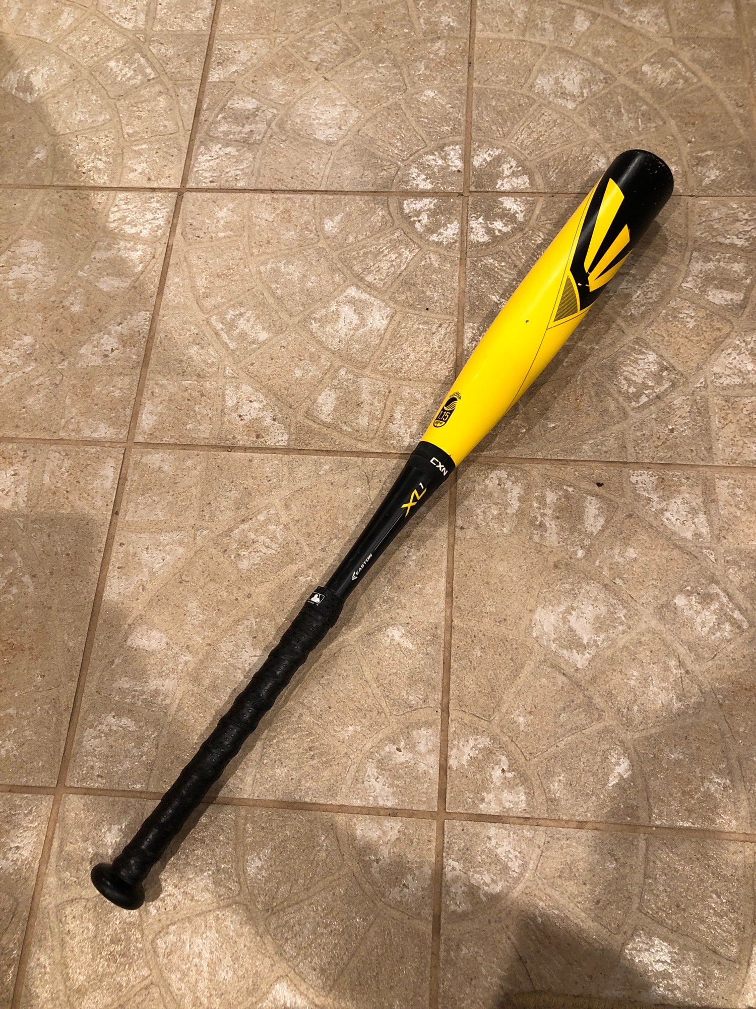 Used USSSA Certified Easton XL1 Composite Bat 5 26OZ 31" SidelineSwap