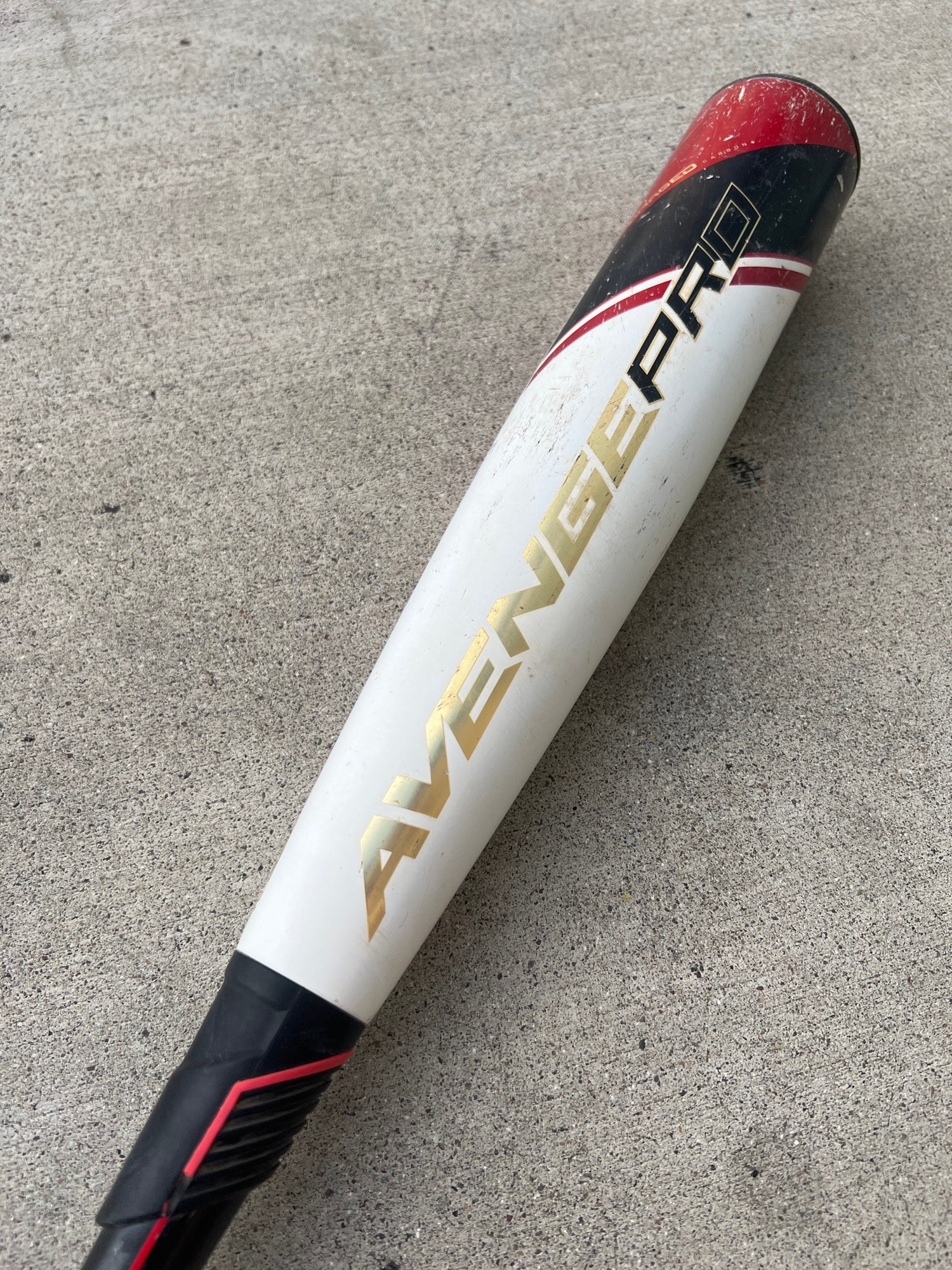 Used USSSA Certified AXE Avenge Pro Composite Bat 8 23OZ 31
