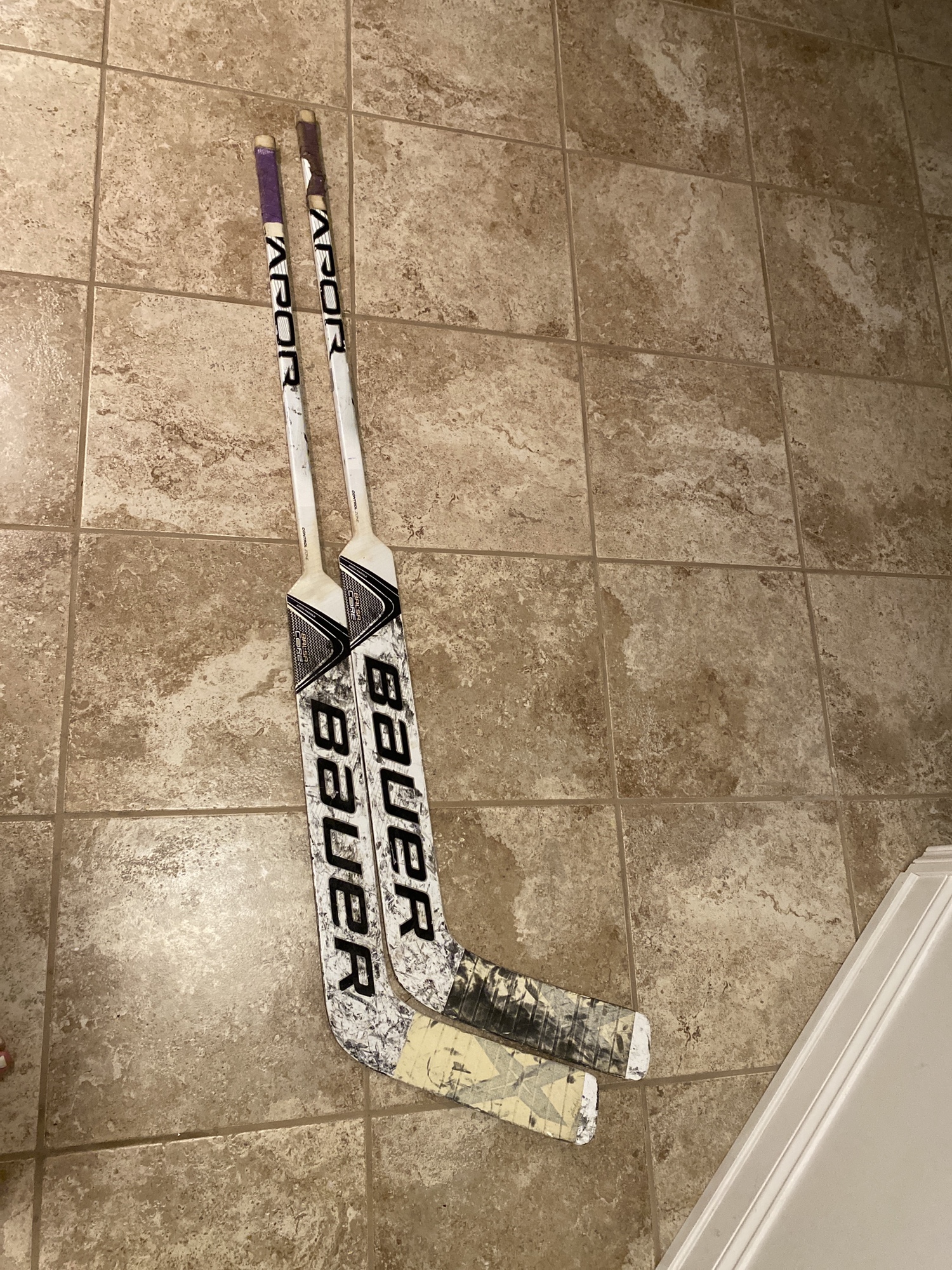 2 Used SR 25” Bauer Vapor 1X Goalie Sticks SidelineSwap