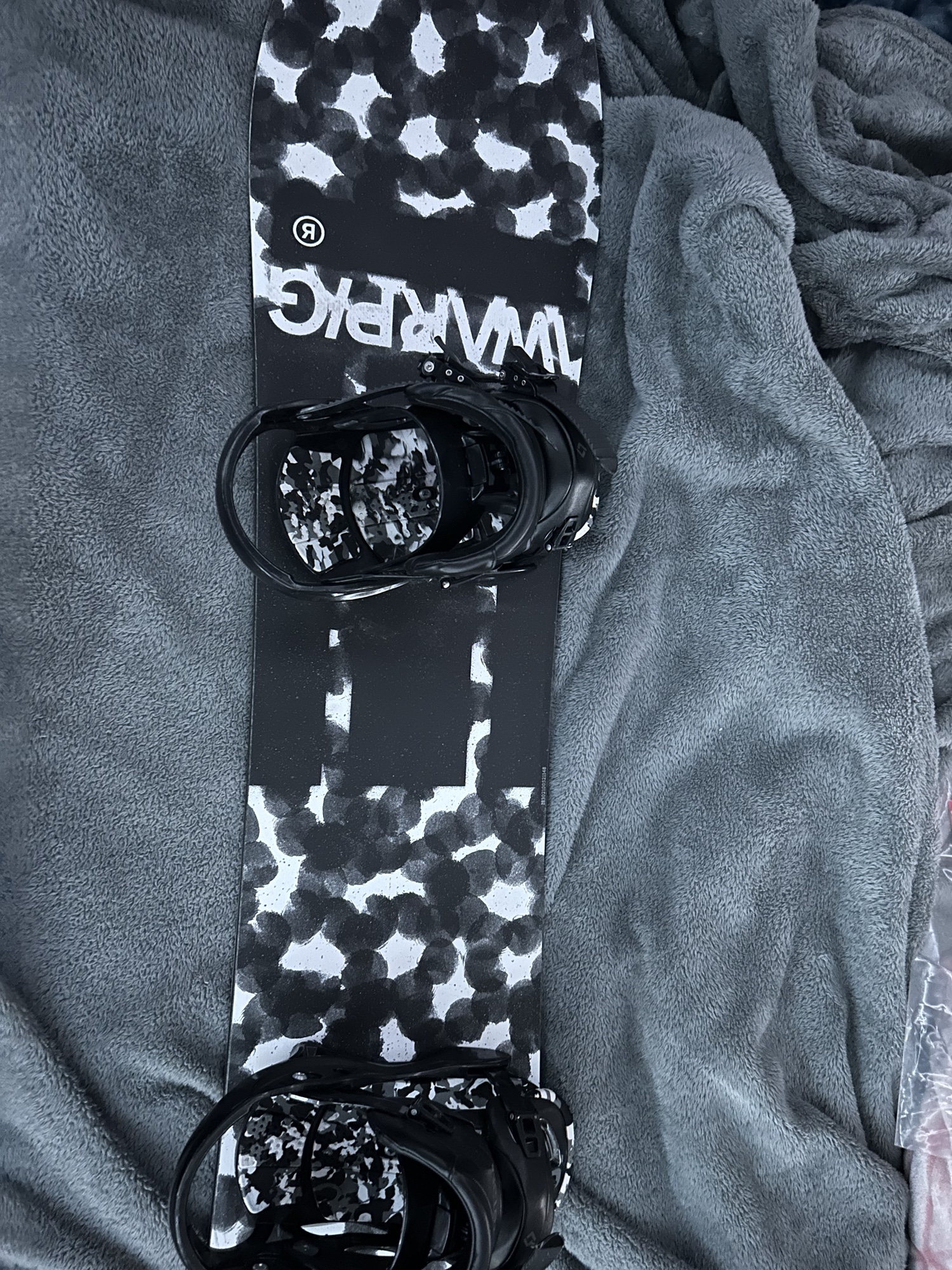 Used Ride With Bindings Medium Flex WarPig Snowboard SidelineSwap