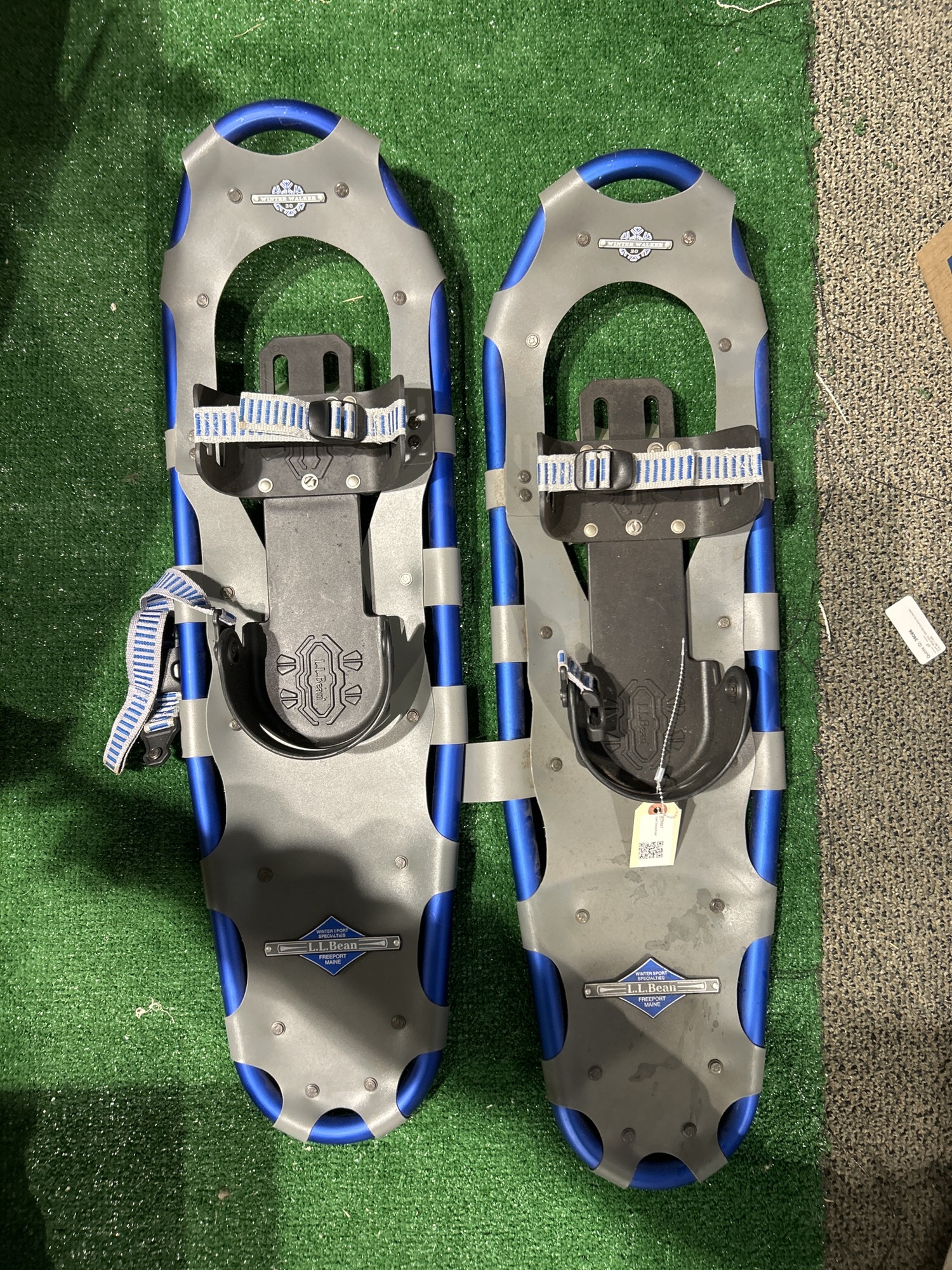 New L.L. Bean Snowshoes SidelineSwap