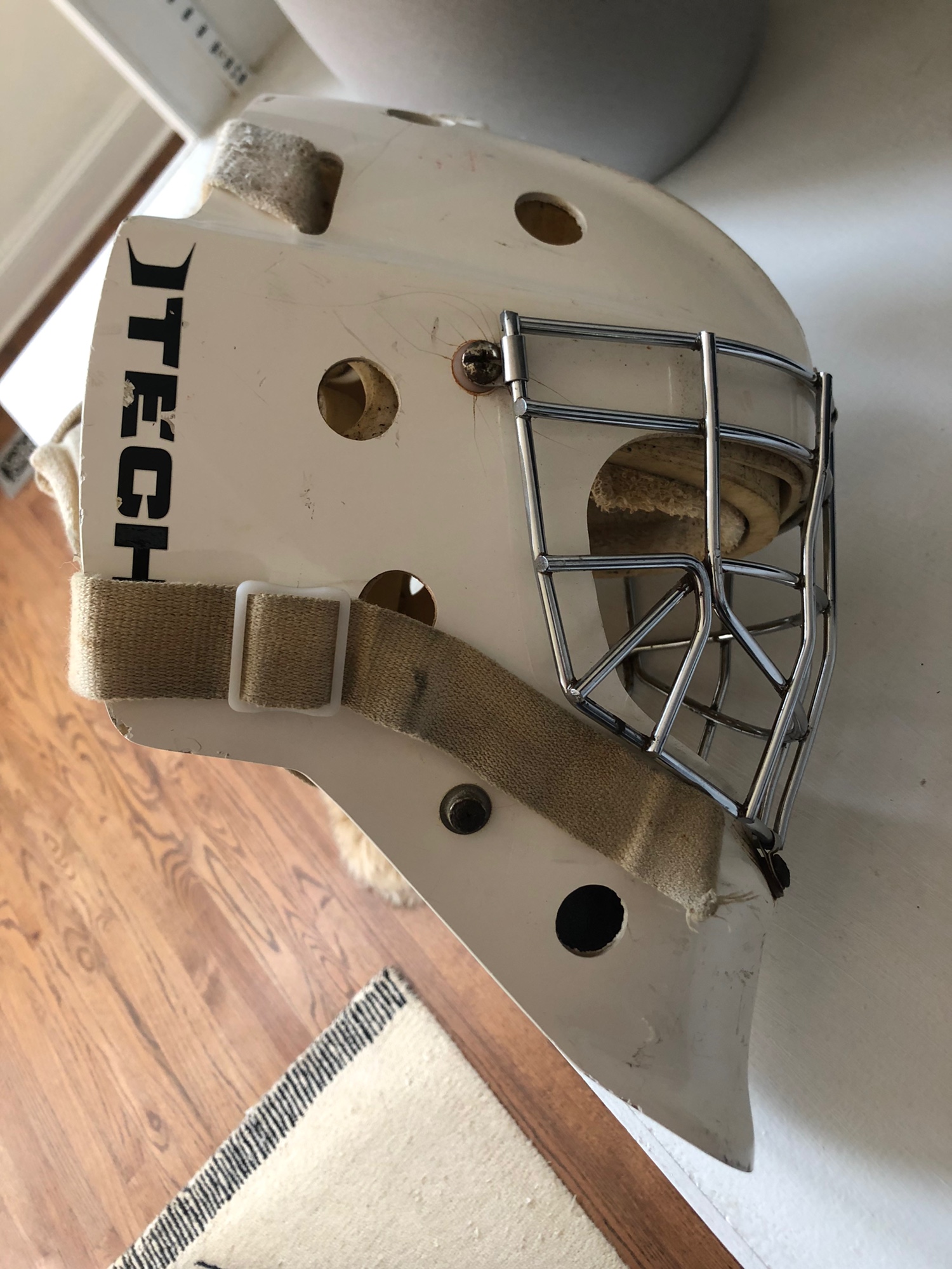 Itech Profile PRO 960 Hockey Goalie Mask SidelineSwap