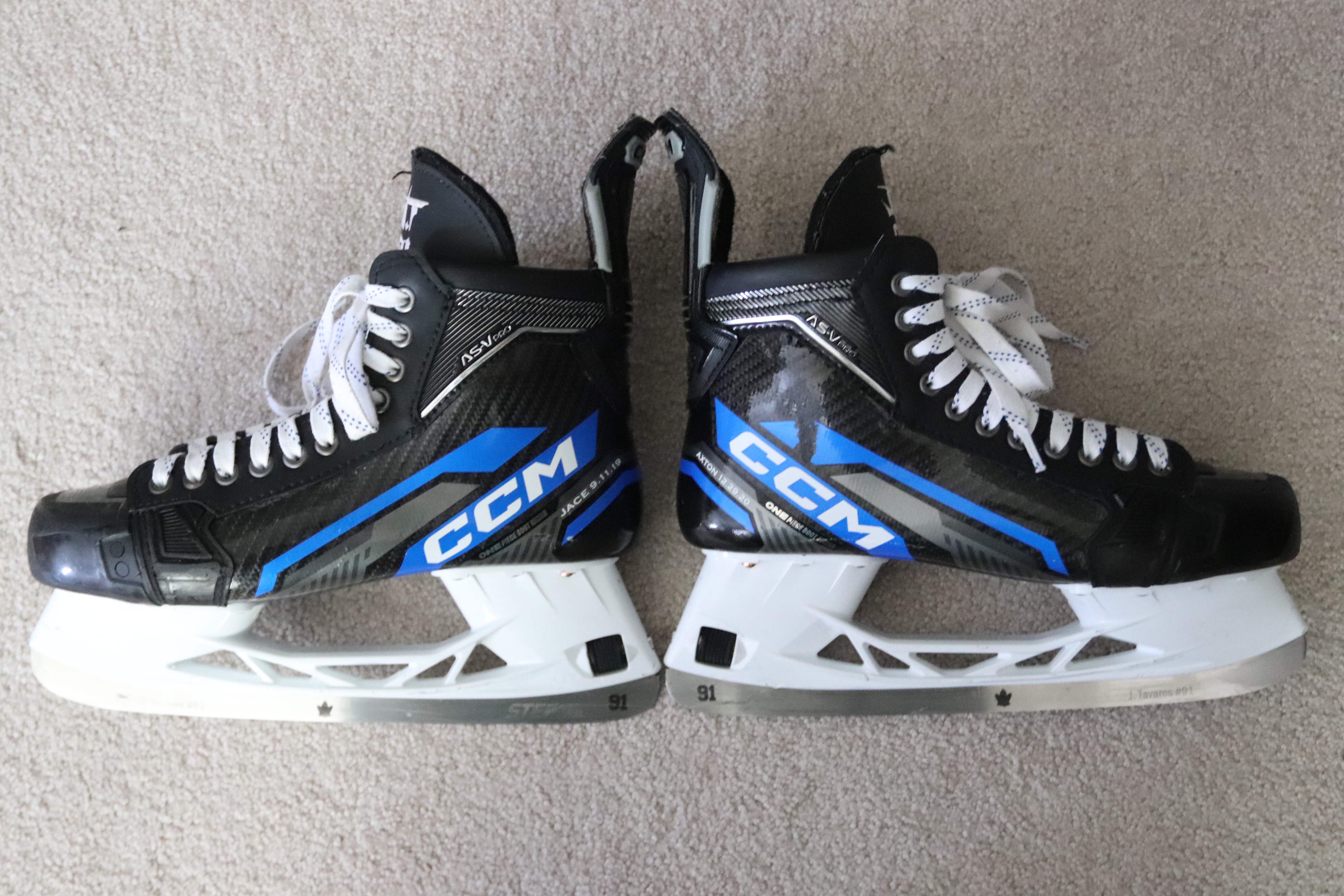 CCM Super Tacks ASV Pro Hockey Skates John Tavares Size 9.75DA SidelineSwap