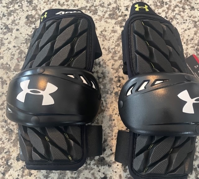 Under Armour lacrosse VFT arm pad NEW M medium black M SidelineSwap