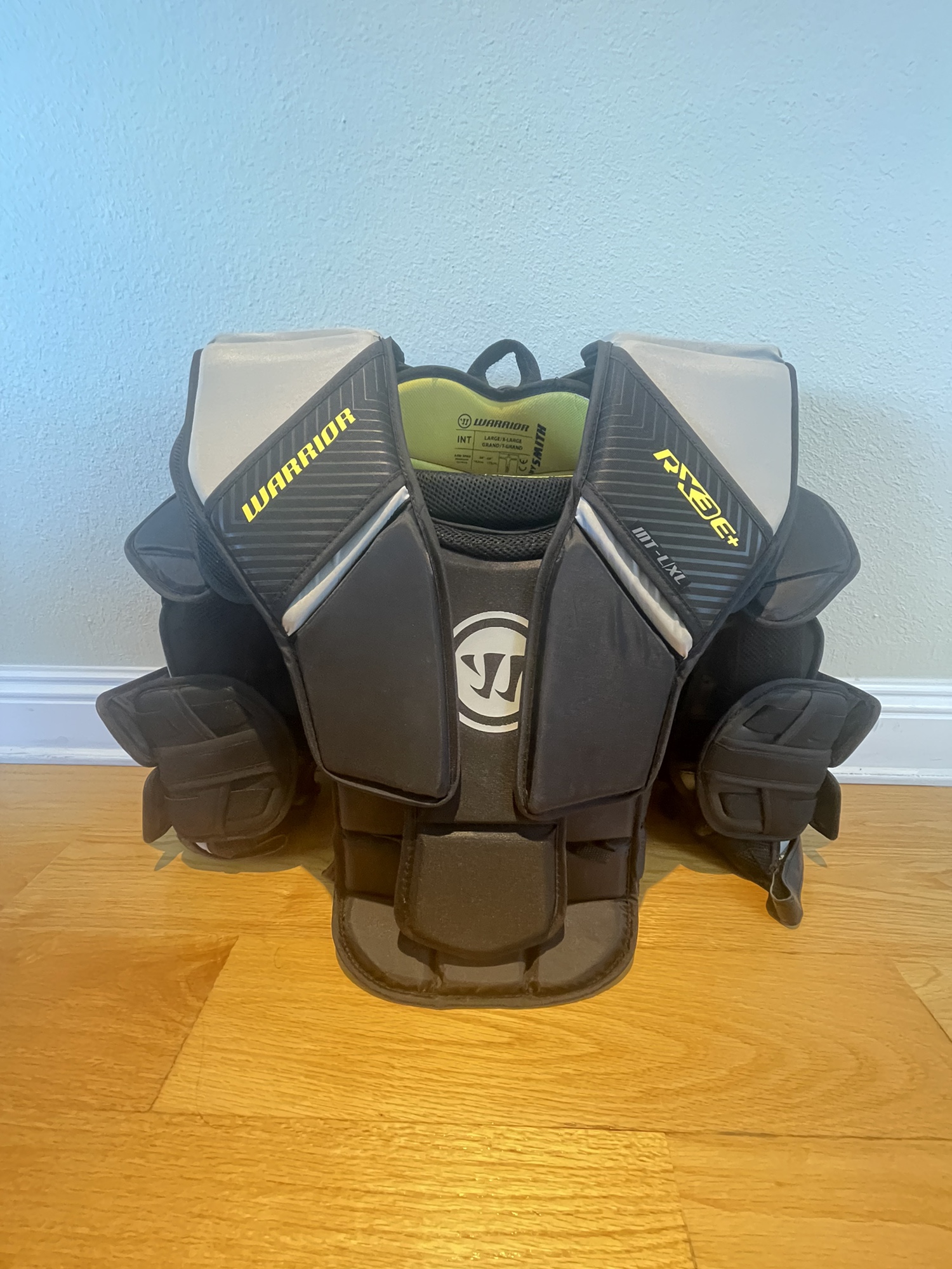 New Warrior Ritual X3+ Intermediate Goalie Chest & Arm Protector