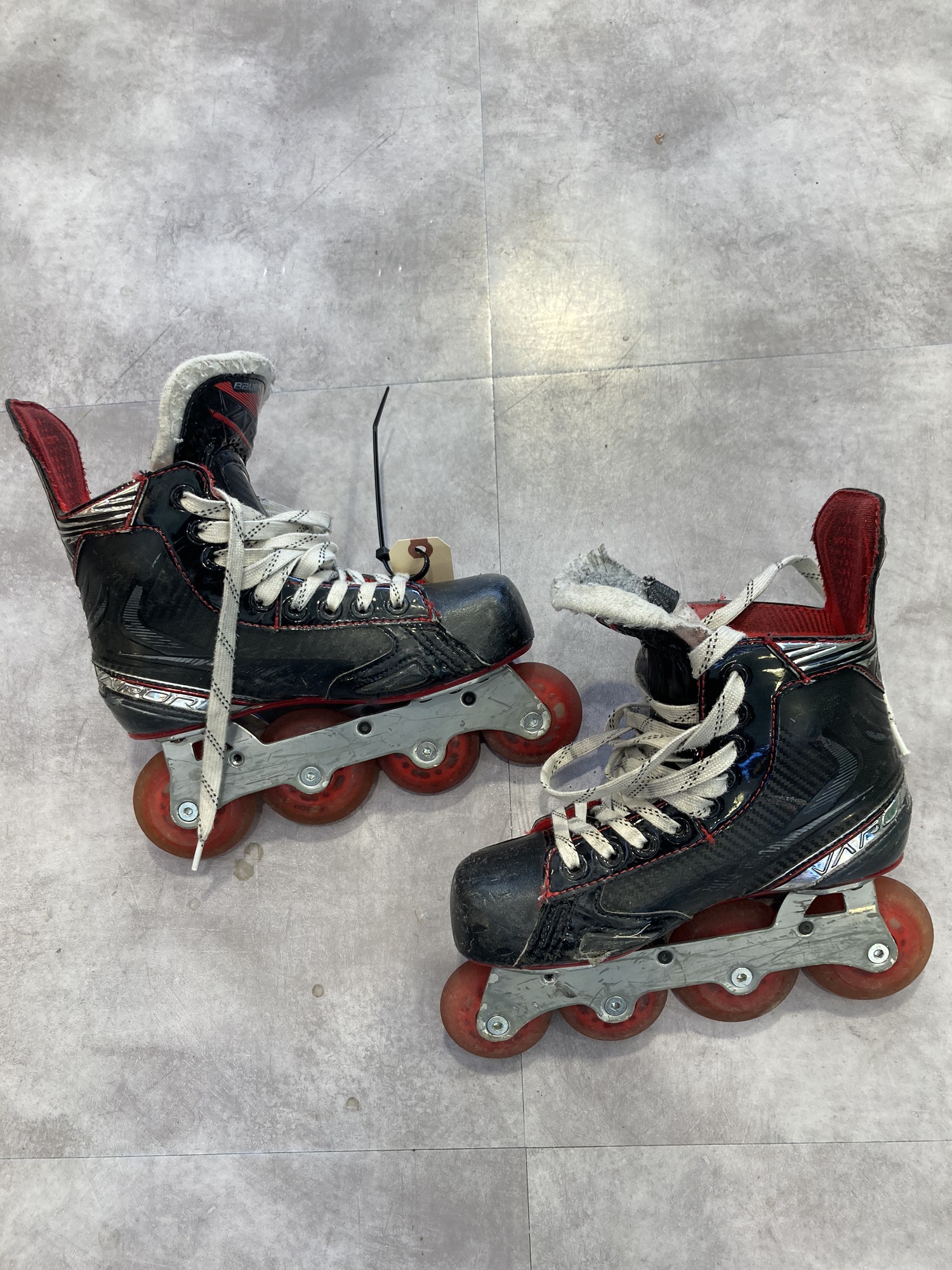 Used Bauer Vapor X2.7R Inline Skates D&R (Regular) 2.5 SidelineSwap