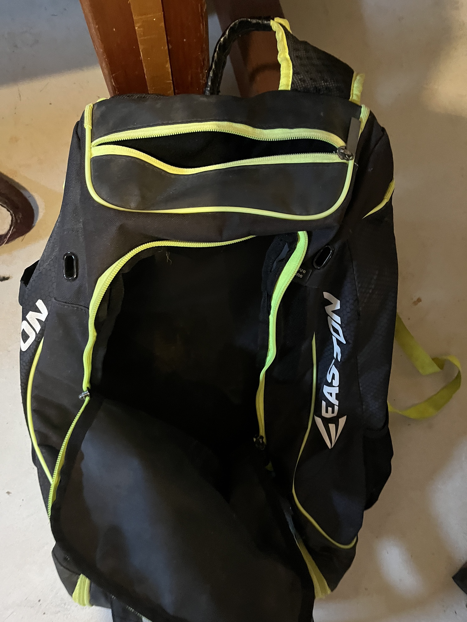 New Easton Bat Bag SidelineSwap