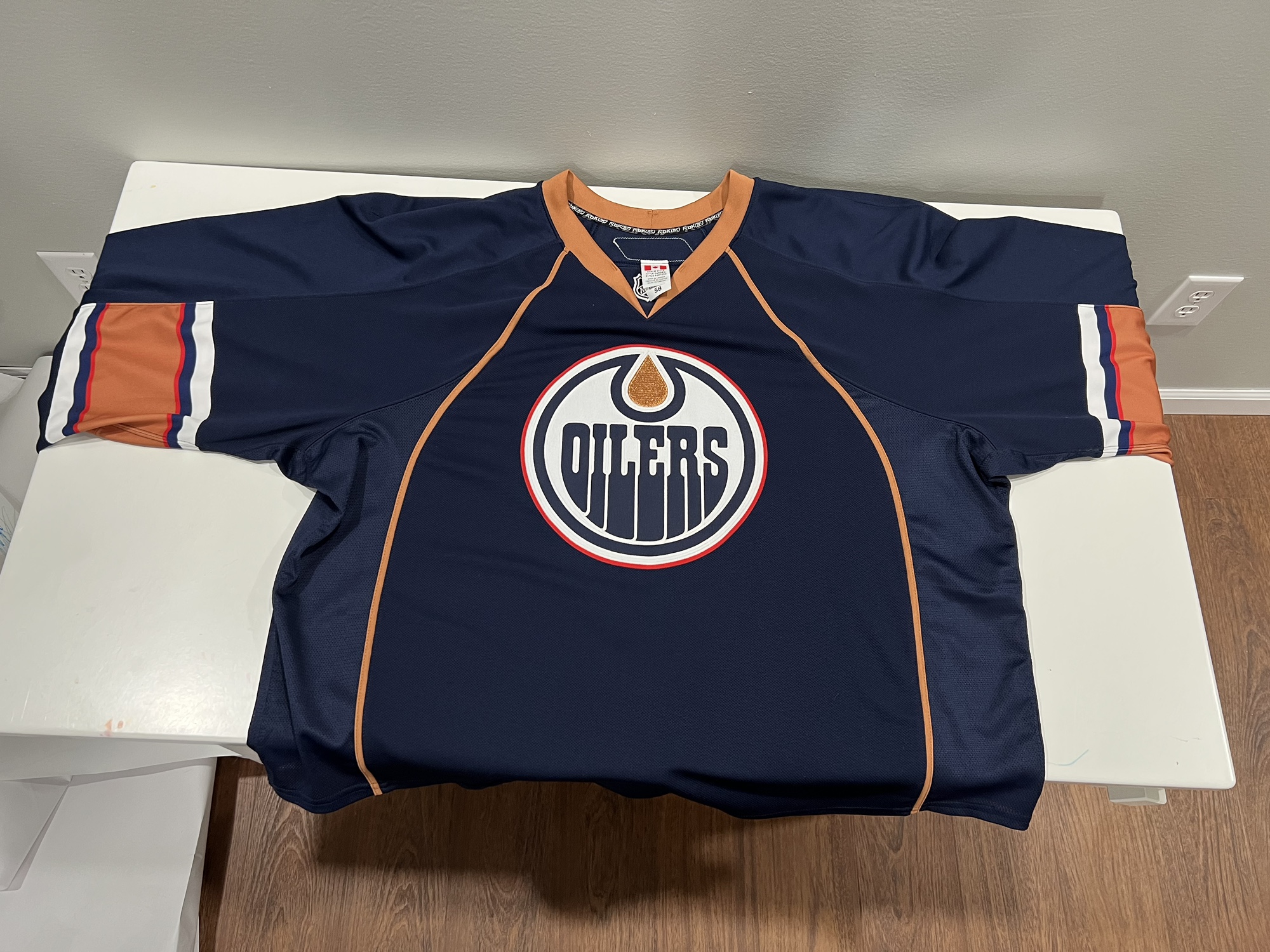 Brand New Edmonton Oilers Game Jersey Goalie Cut 58G SidelineSwap