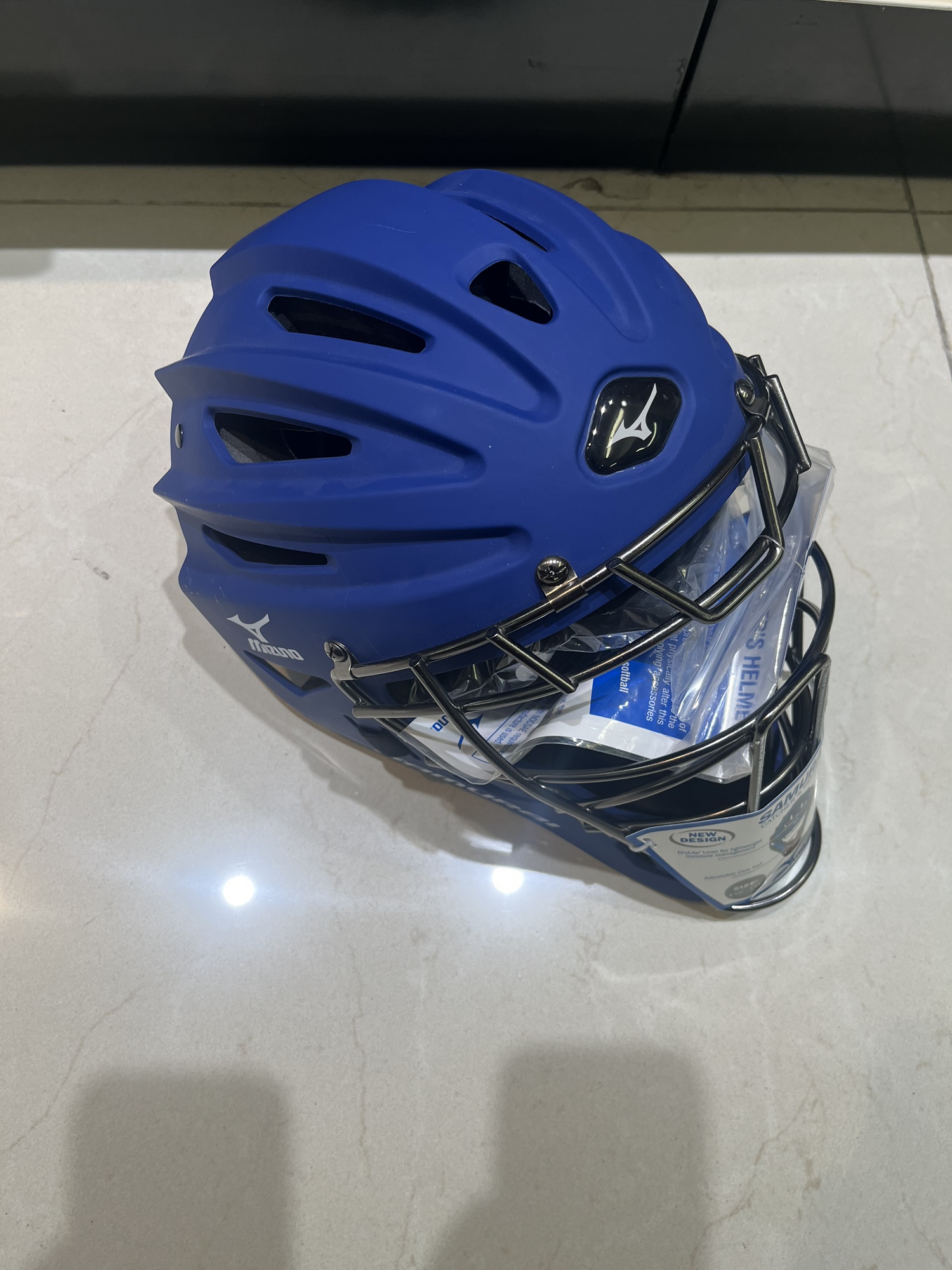 New Mizuno Women’s Royal Blue Samurai Fastpitch Catchers Helmet