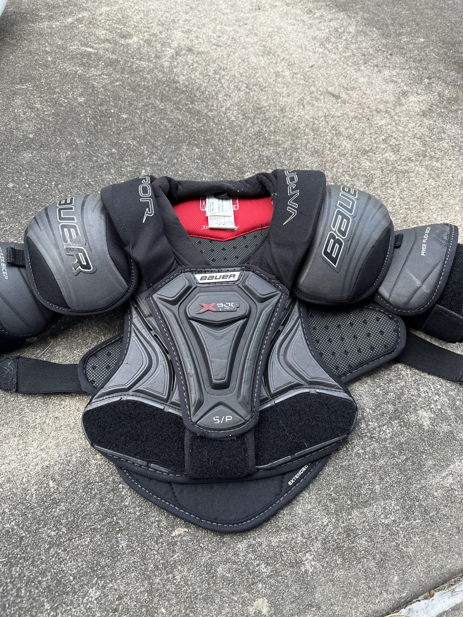 Used Small Bauer Vapor x900 Lite Shoulder Pads SidelineSwap