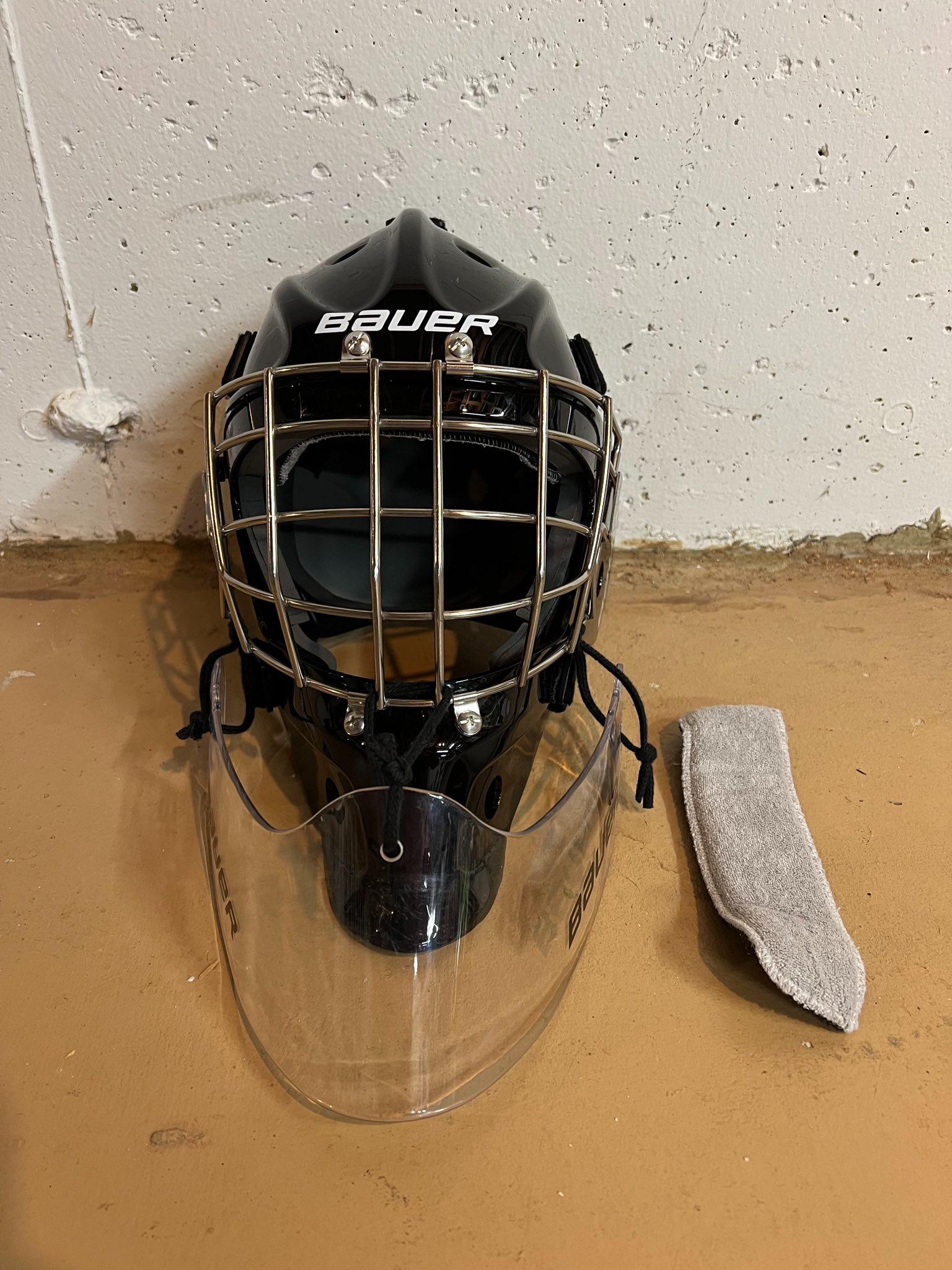 Used Like New Bauer 940x Senior Goalie Mask PLUS Bauer Dangler