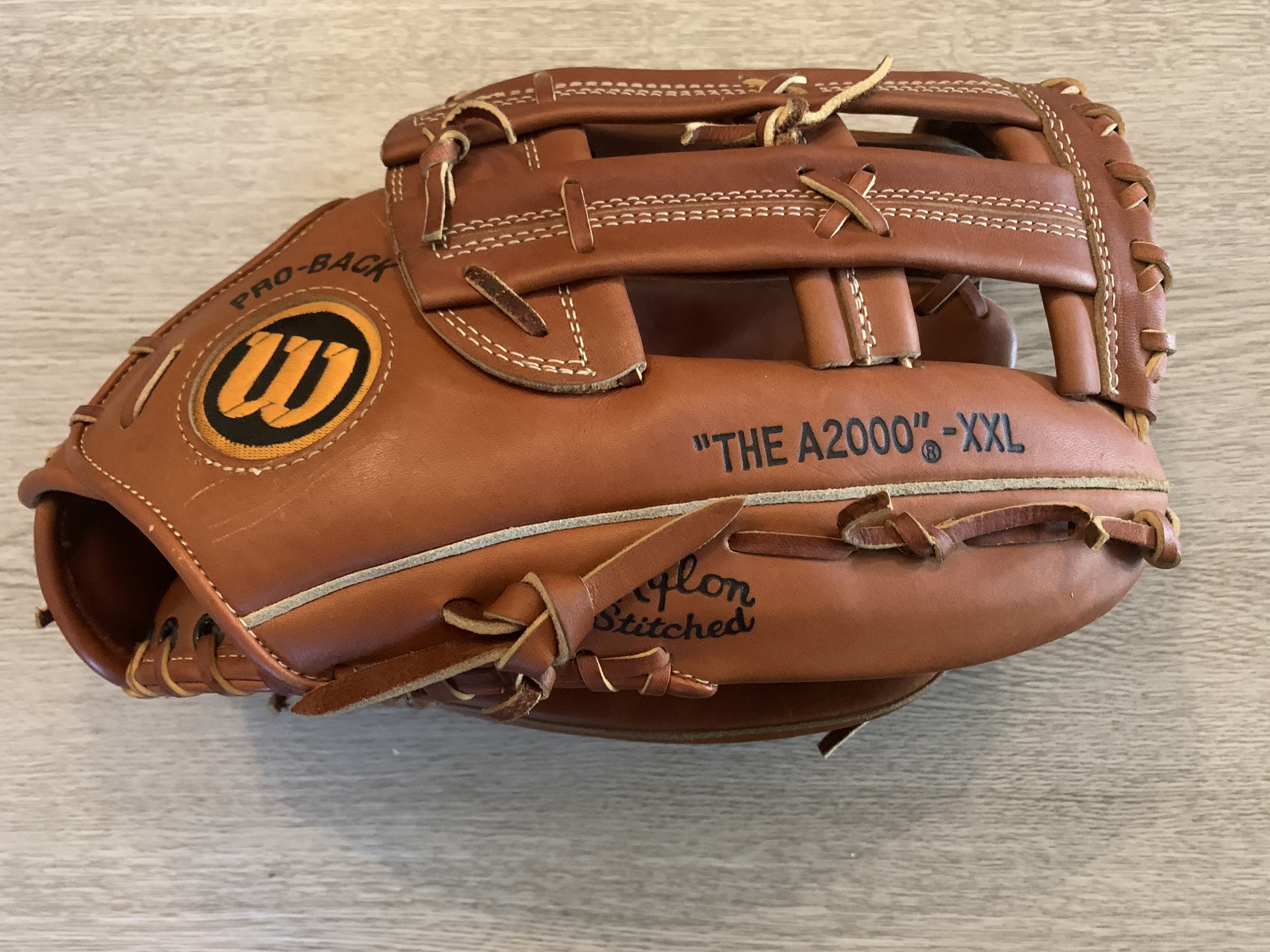 Used Outfield 12" A2000 Baseball Glove SidelineSwap