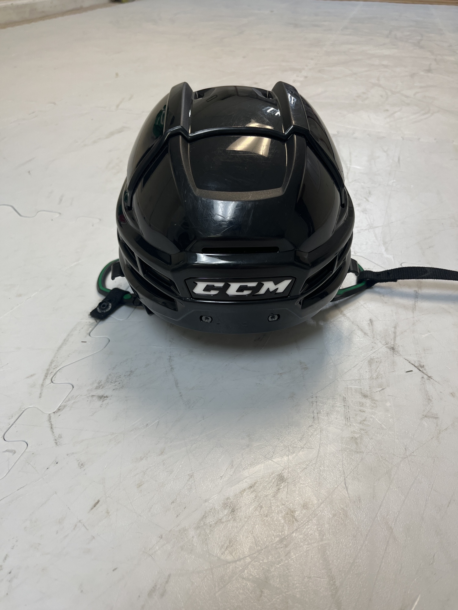 Barely Used *Basically NEW* Large CCM Tacks 910 Helmet SidelineSwap