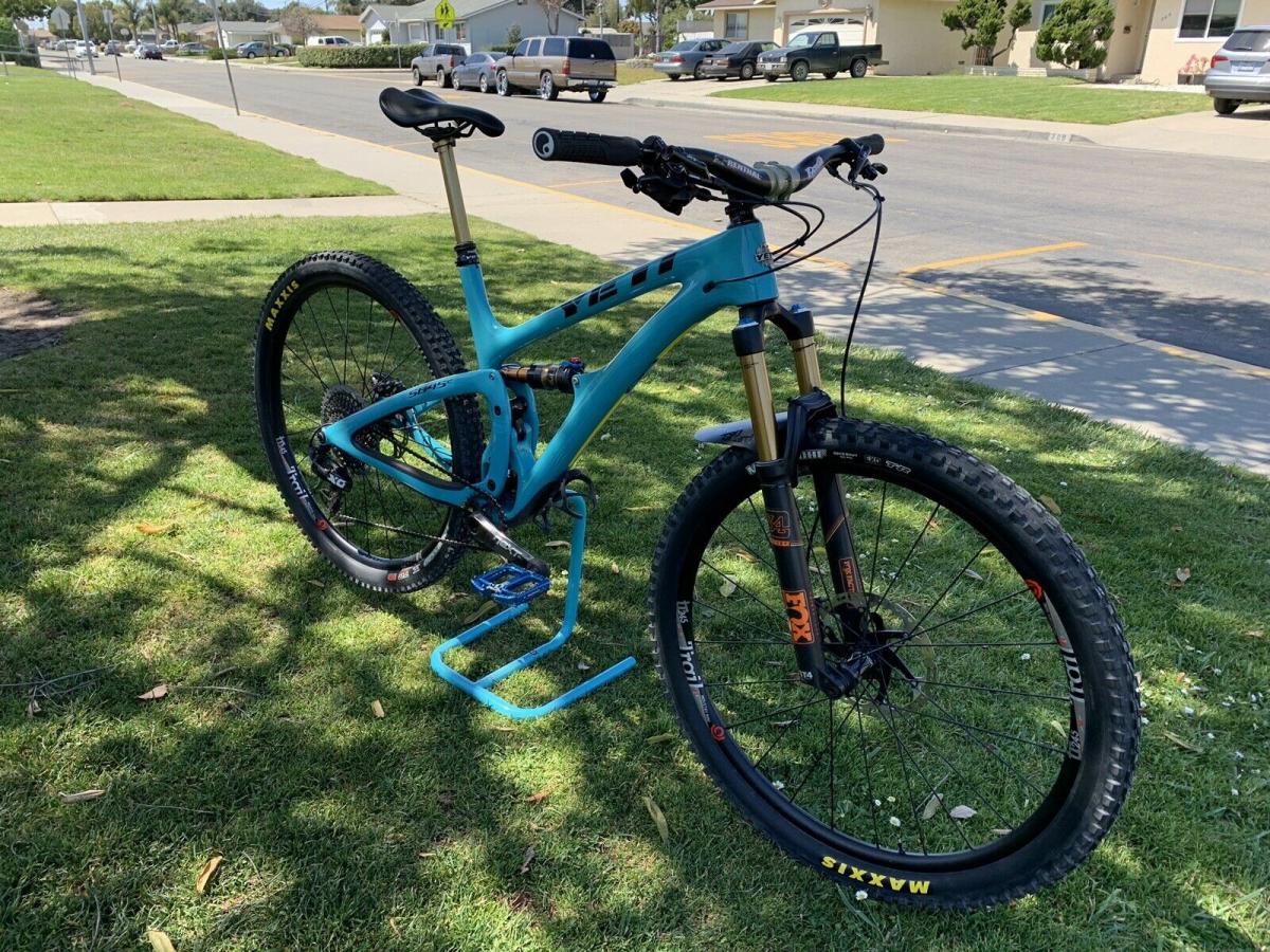 Yeti 2017 Yeti SB4.5C Large Carbon Fiber Full Suspension MTB Fox
