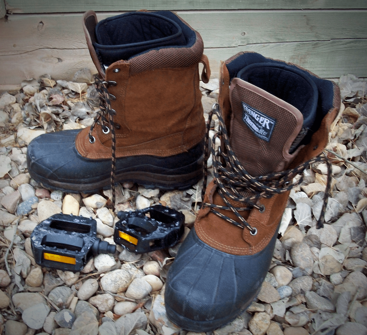 What to Wear for Winter Biking Singletracks Mountain Bike News