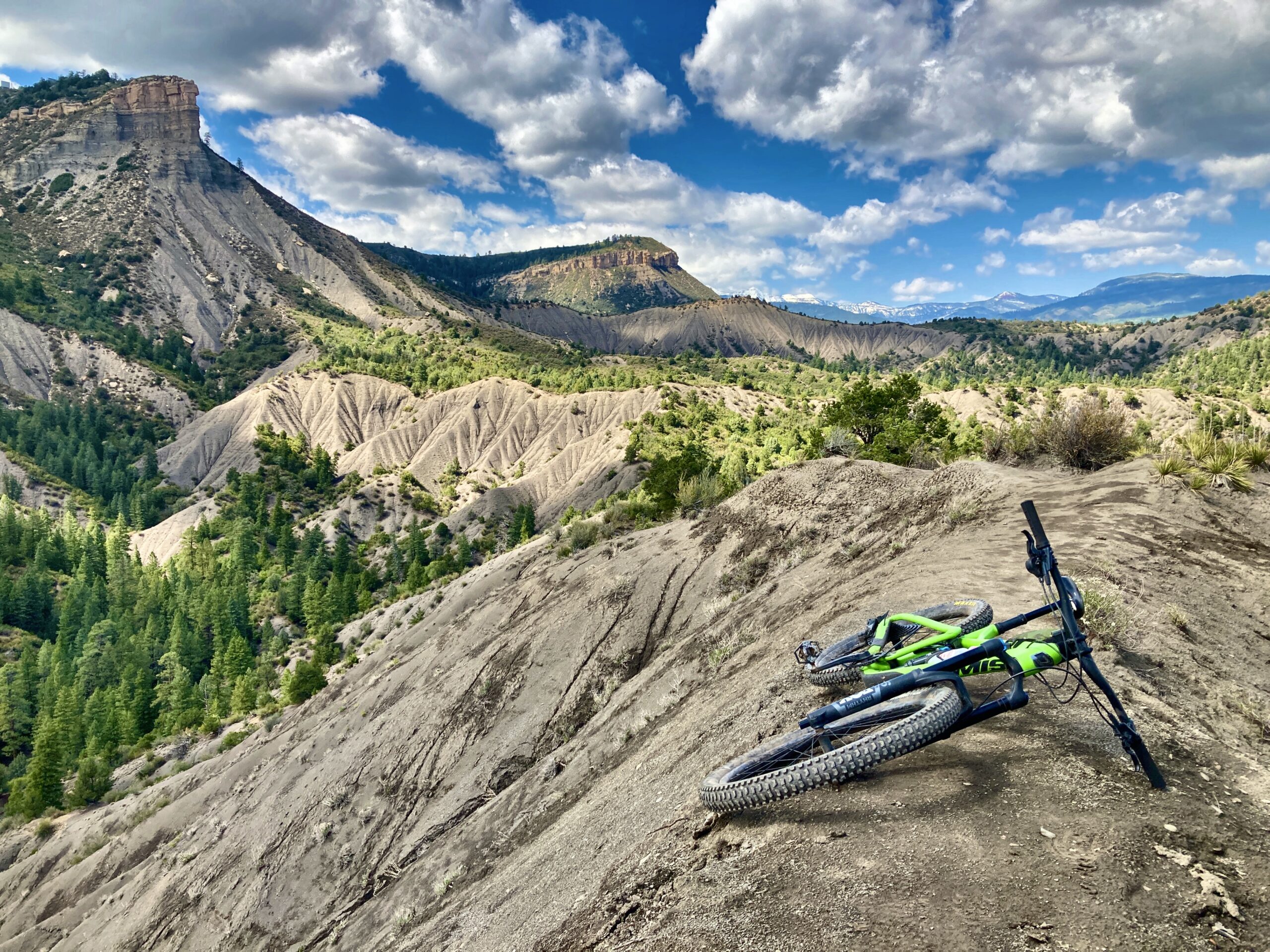 Getting Fast and Sendy on the Innovative Jamis Hardline C3 [Review