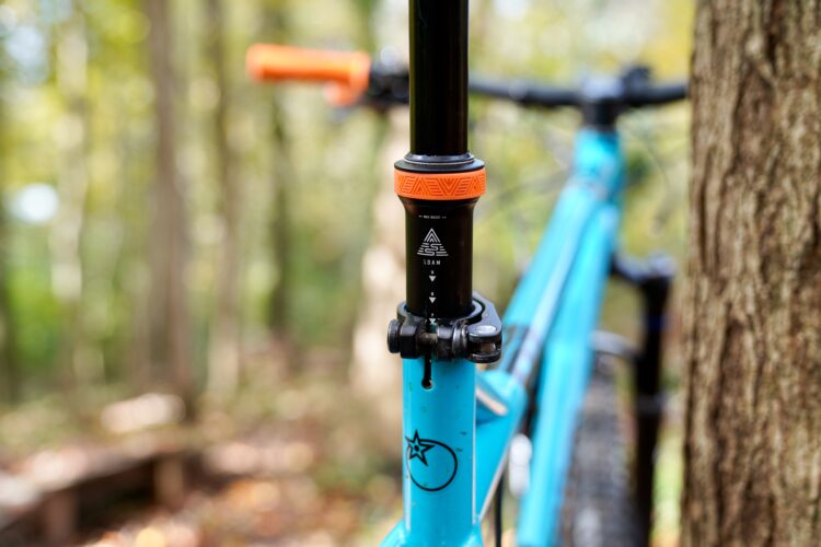 Two Adjustable Travel Dropper Posts Compared e*thirteen Vario Infinite