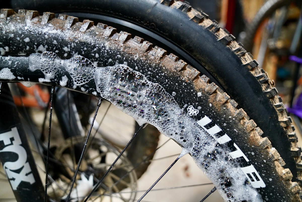 How to Get Leaky Tubeless Bike Tires to Seal Again Singletracks
