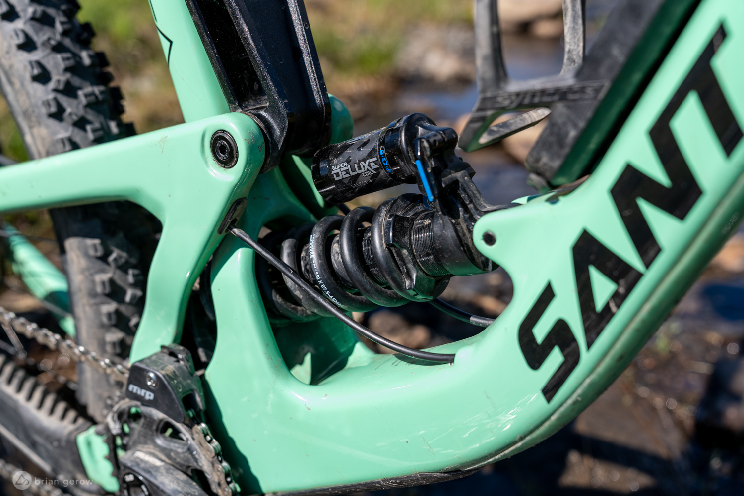 Internal Cable Routing Looks Good, But Adds Headaches and Zero